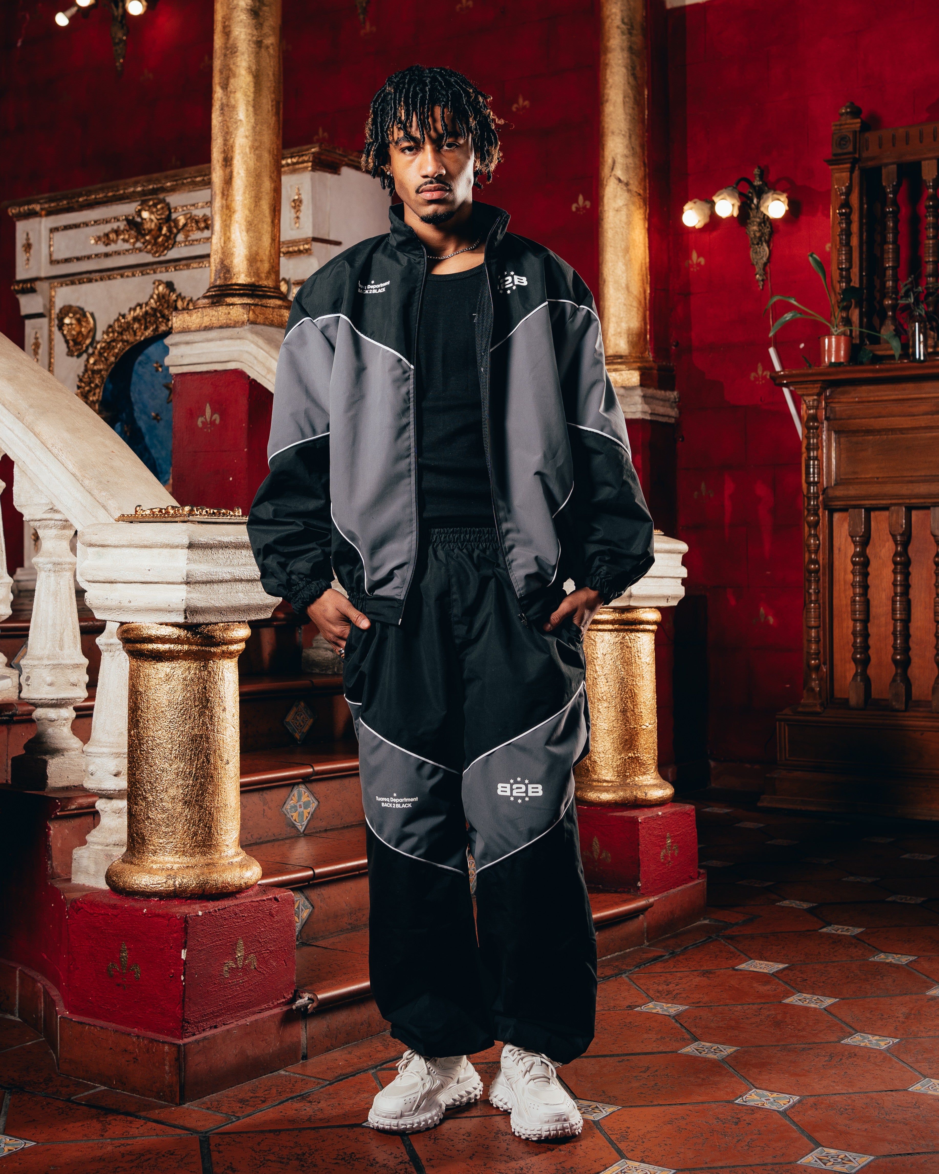JOGGER DEPORTIVO ROMPEVIENTO [ B2B ] BLACK
