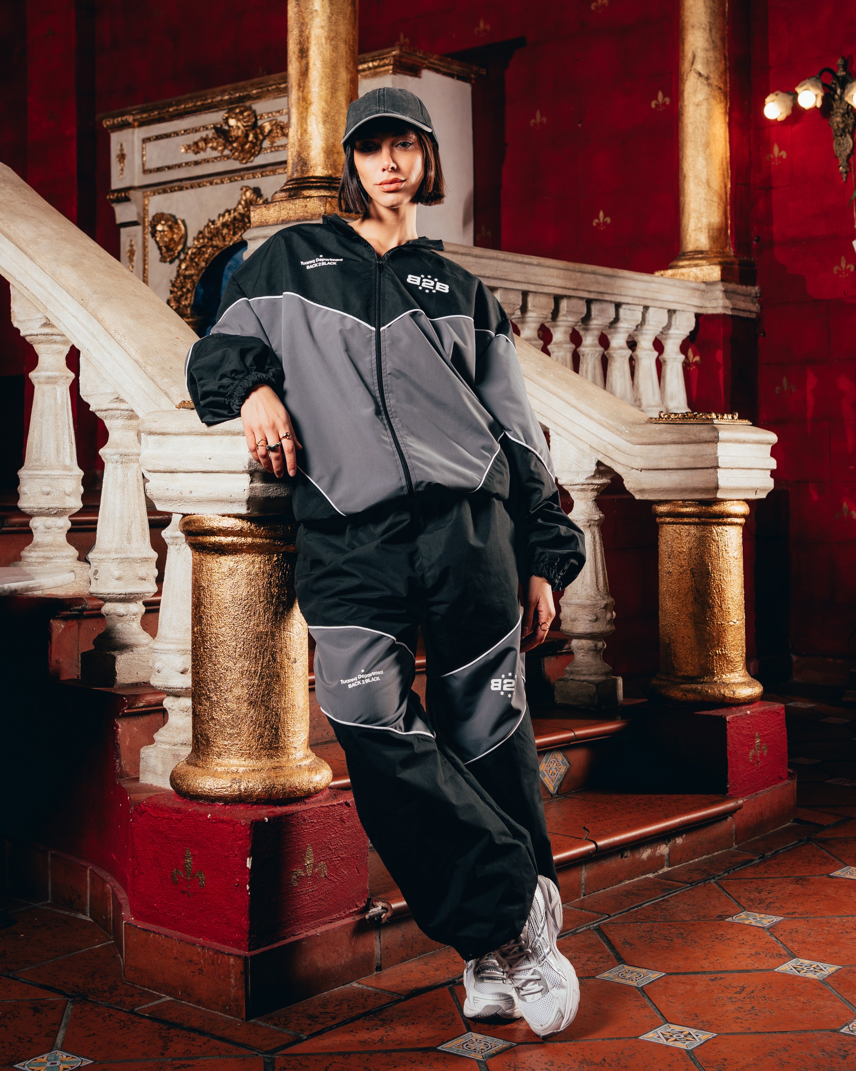 JOGGER DEPORTIVO ROMPEVIENTO [ B2B ] BLACK