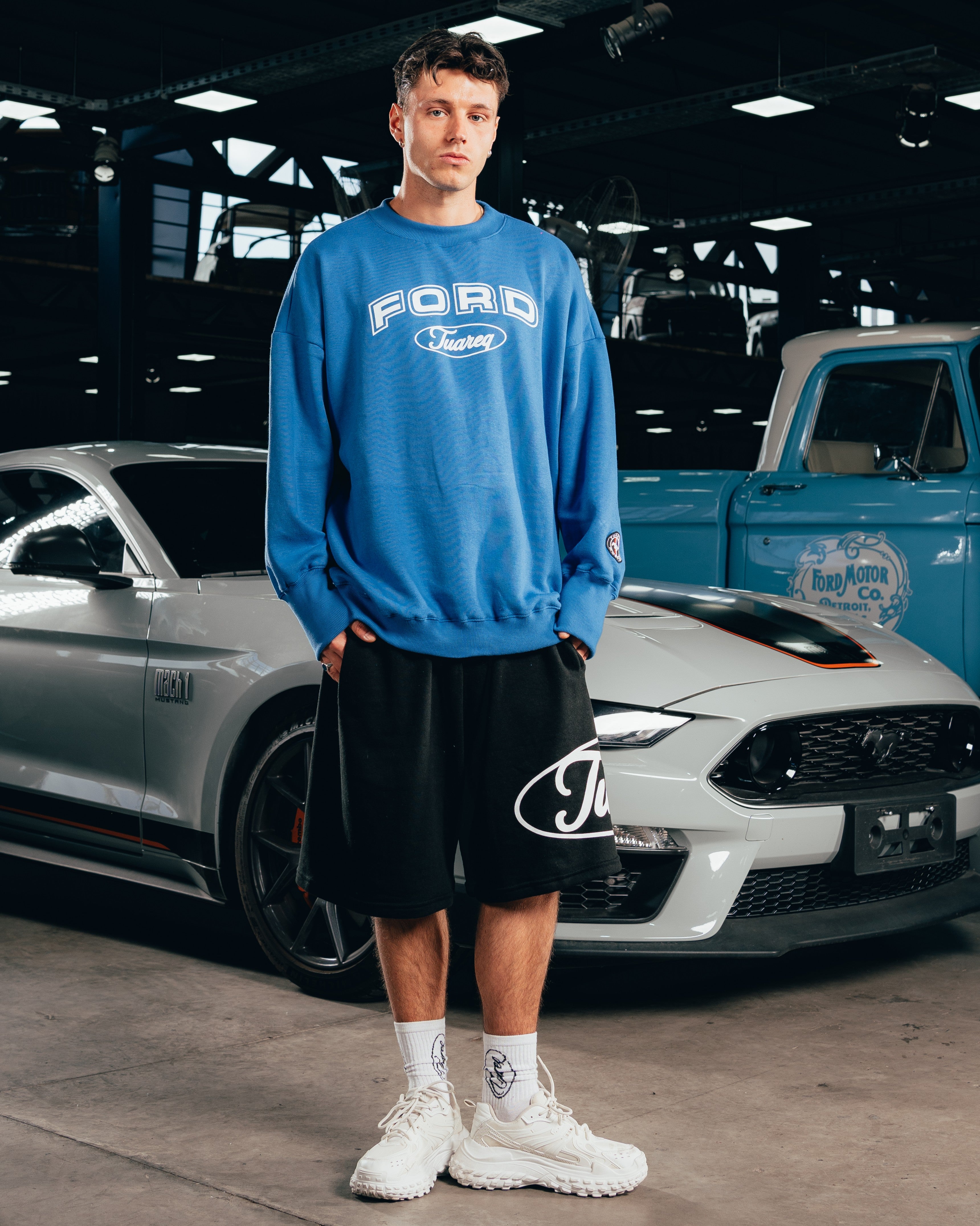 CREWNECK [ FORD ] UNIVERSITY BLUE