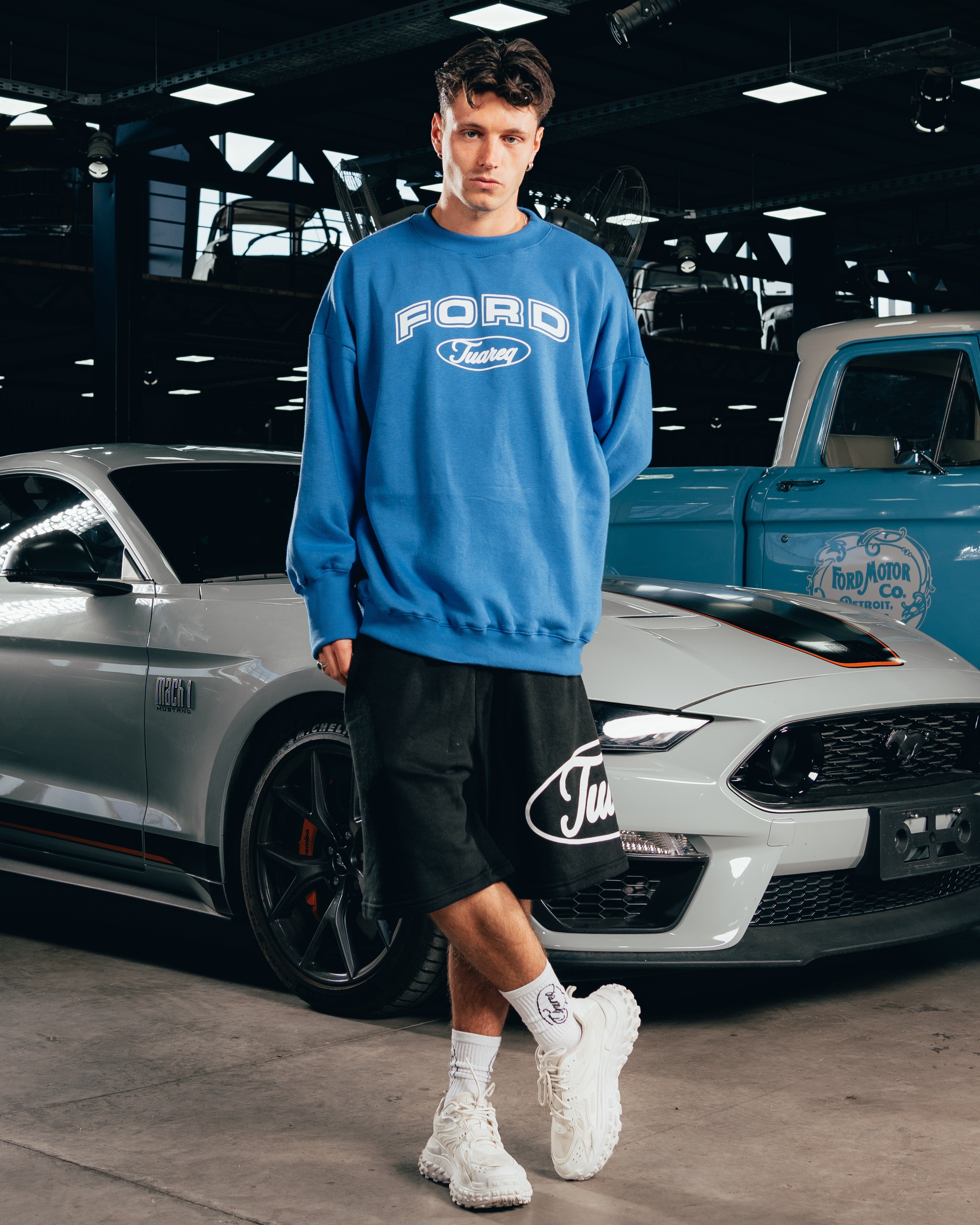 SHORT OVERSIZED [ FORD ] OVALO BLACK