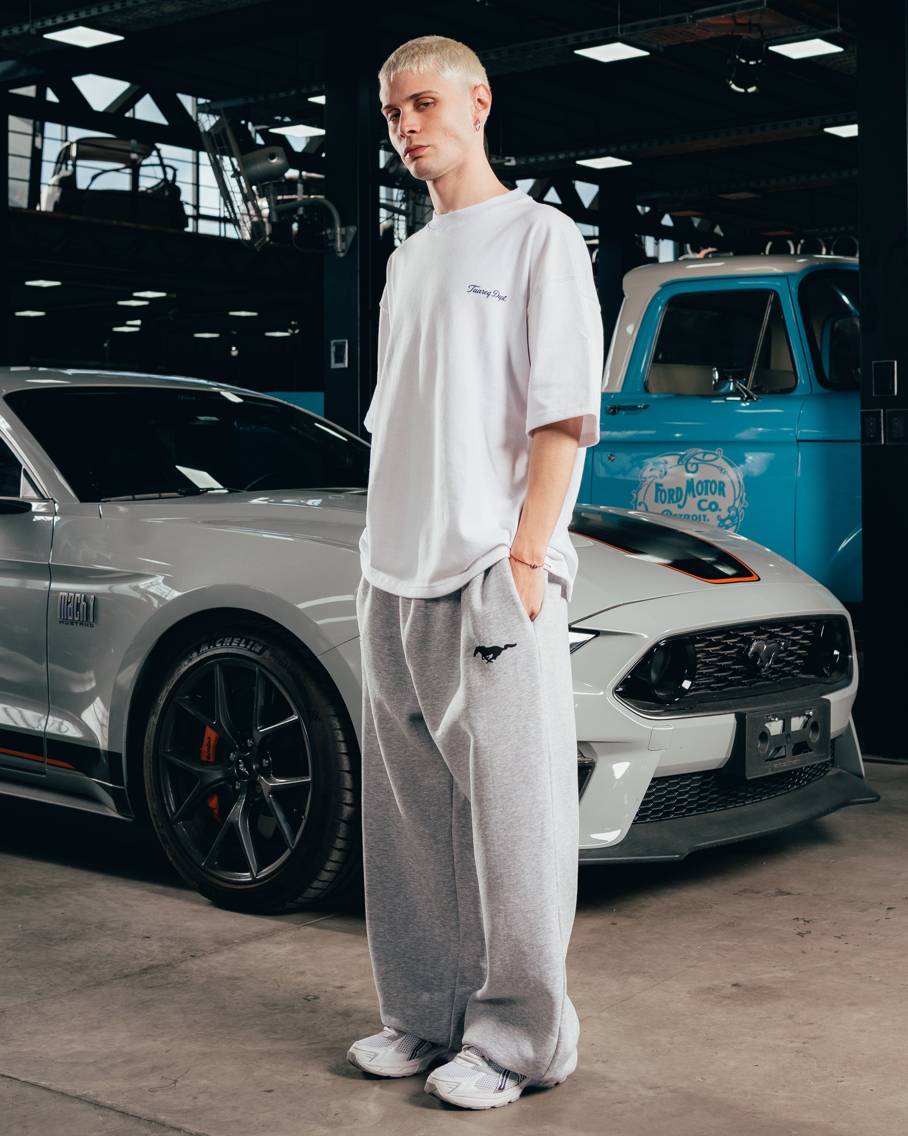 JOGGER OVERSIZED [ FORD ] MUSTANG GREY