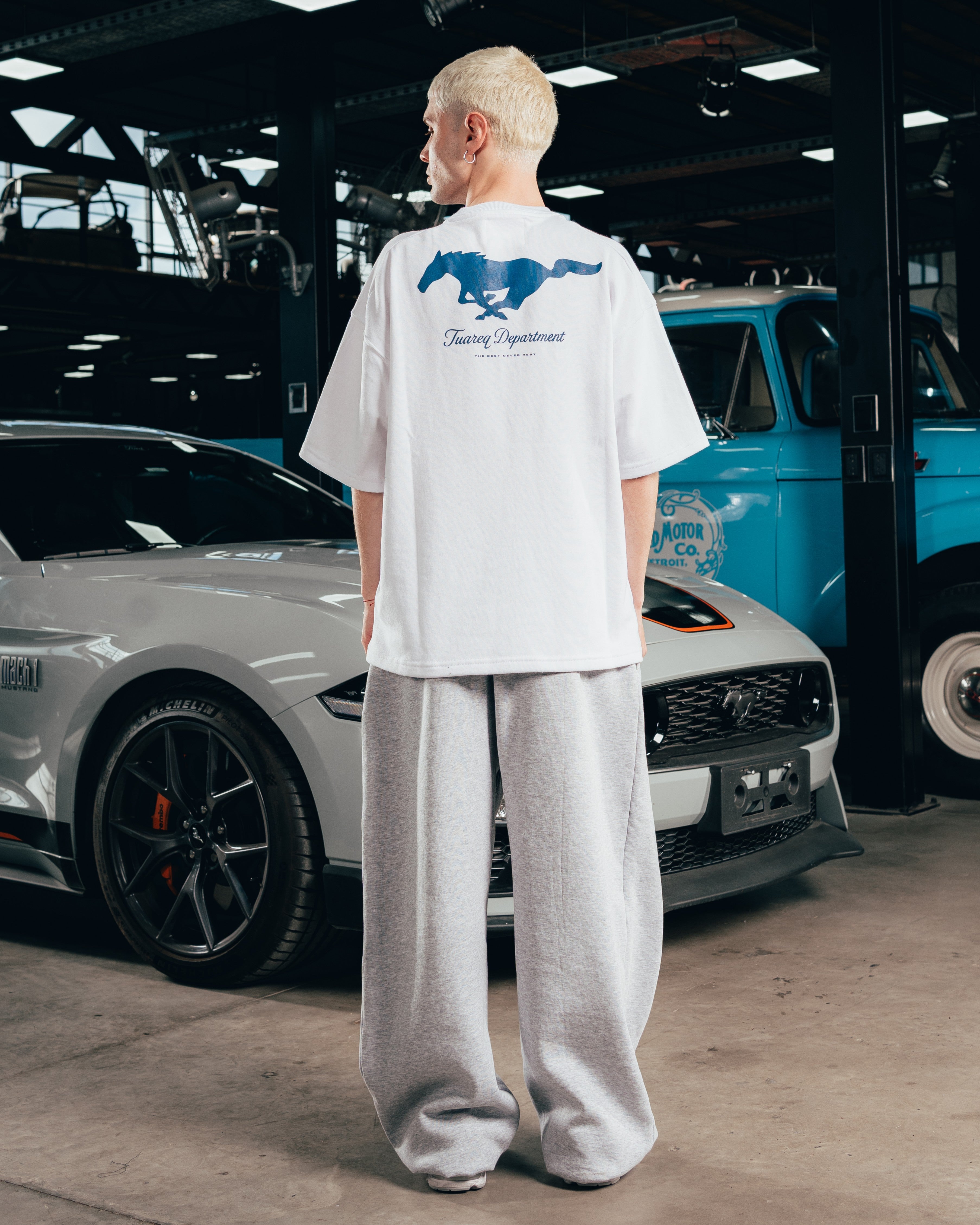 JOGGER OVERSIZED [ FORD ] MUSTANG GREY
