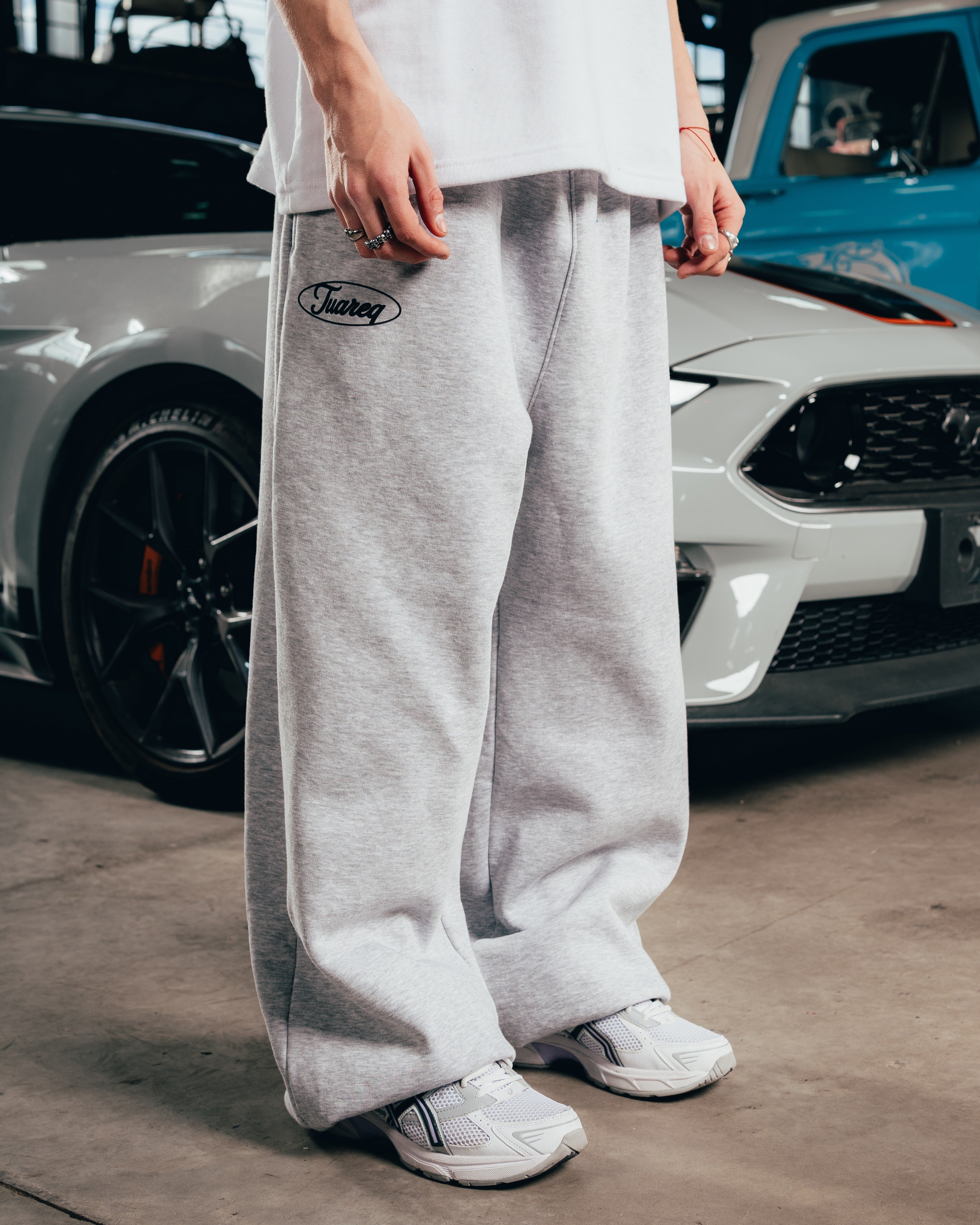 JOGGER OVERSIZED [ FORD ] MUSTANG GREY