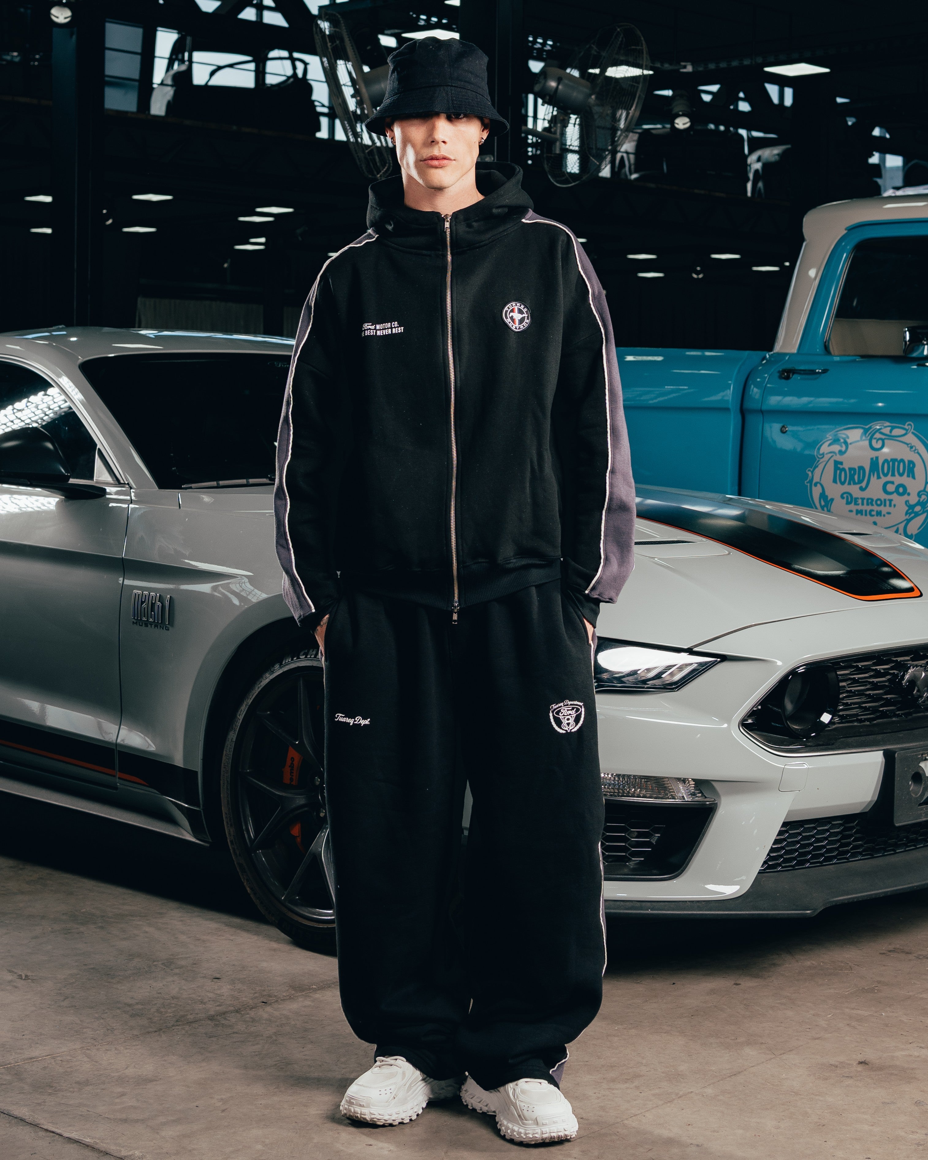 CONJUNTO DE INVIERNO [ FORD ] BICOLOR BLACK