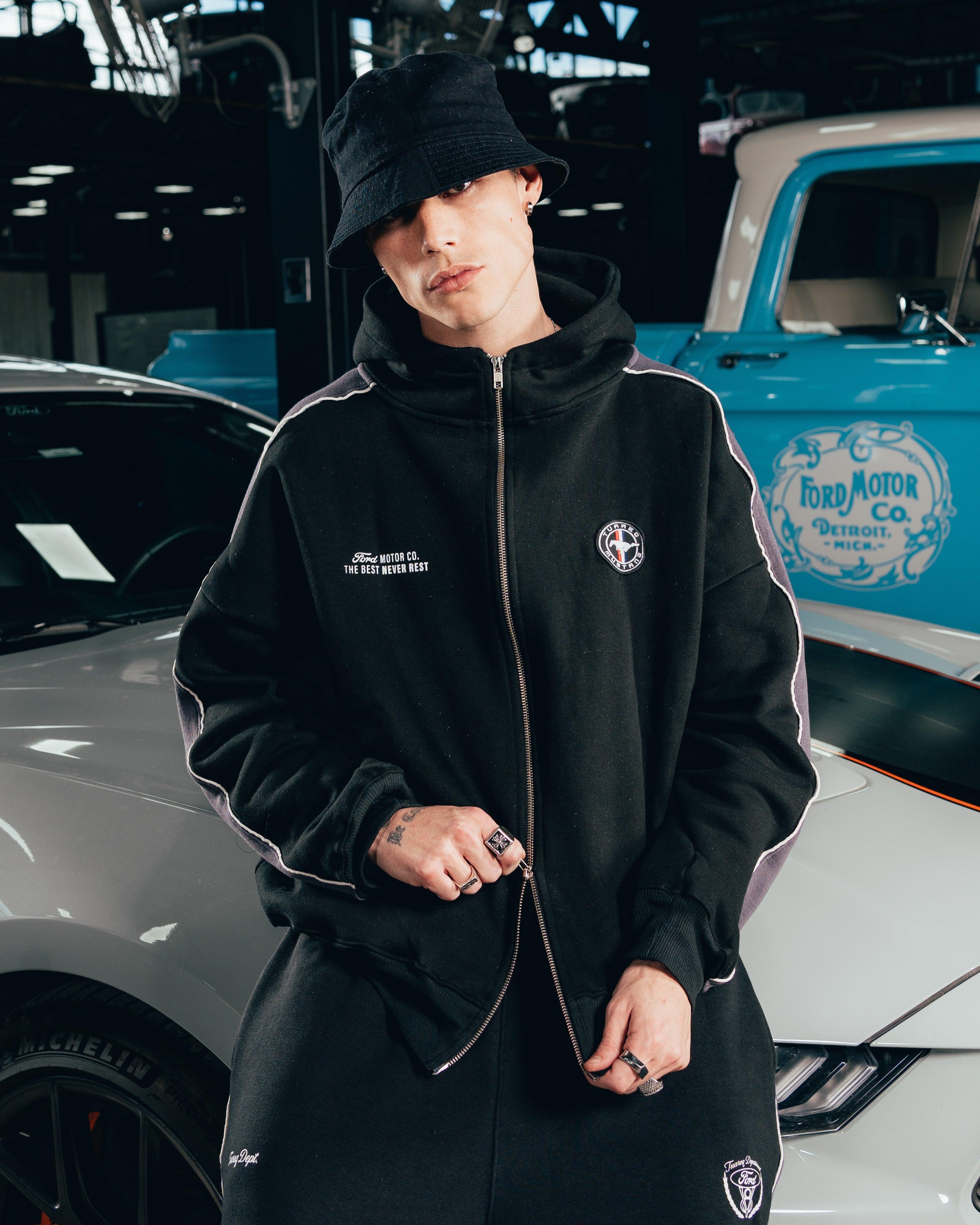 CONJUNTO DE INVIERNO [ FORD ] BICOLOR BLACK