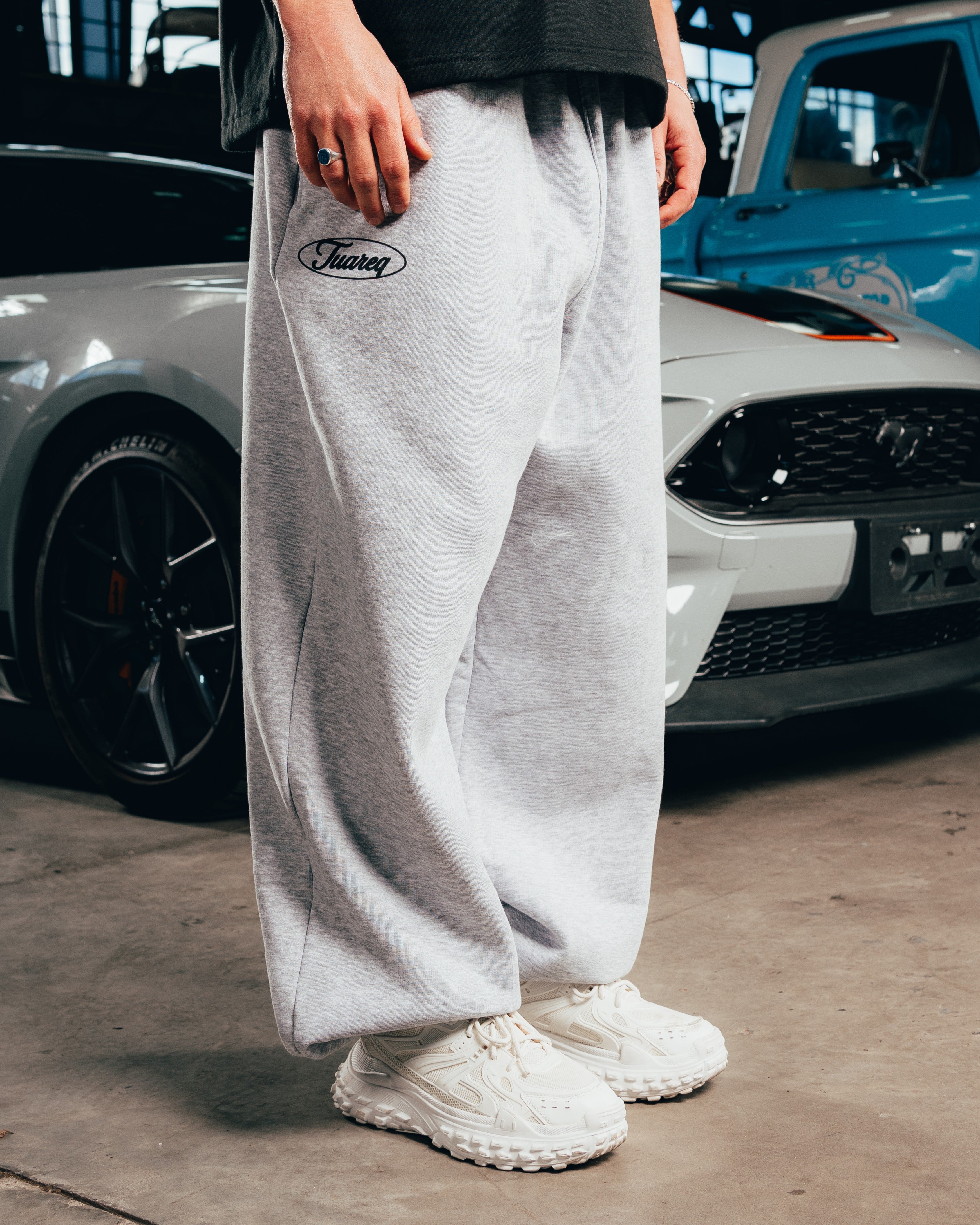 JOGGER OVERSIZED [ FORD ] MUSTANG GREY