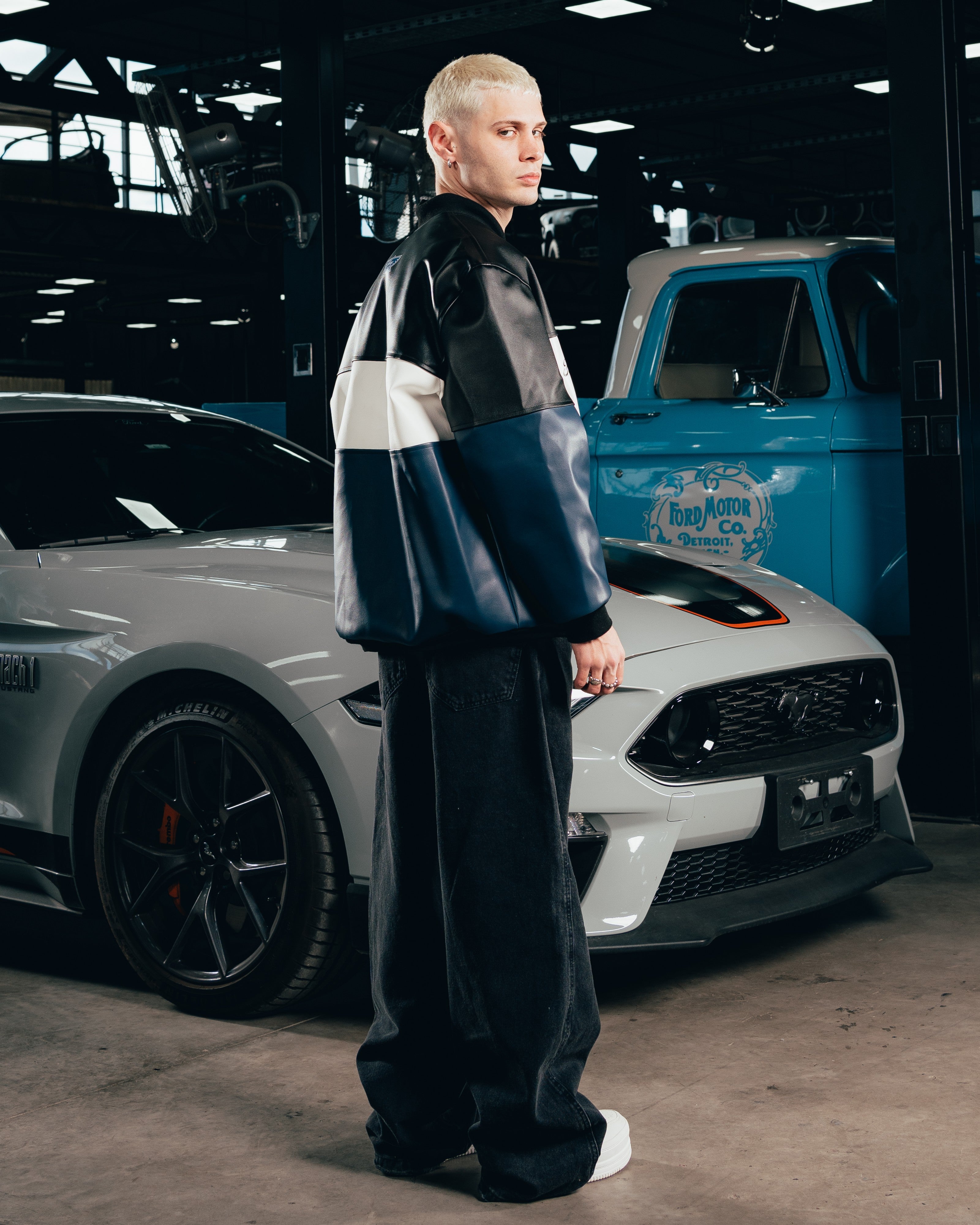 CAMPERA ECO-CUERO [ FORD ] CLASSIC COLORS