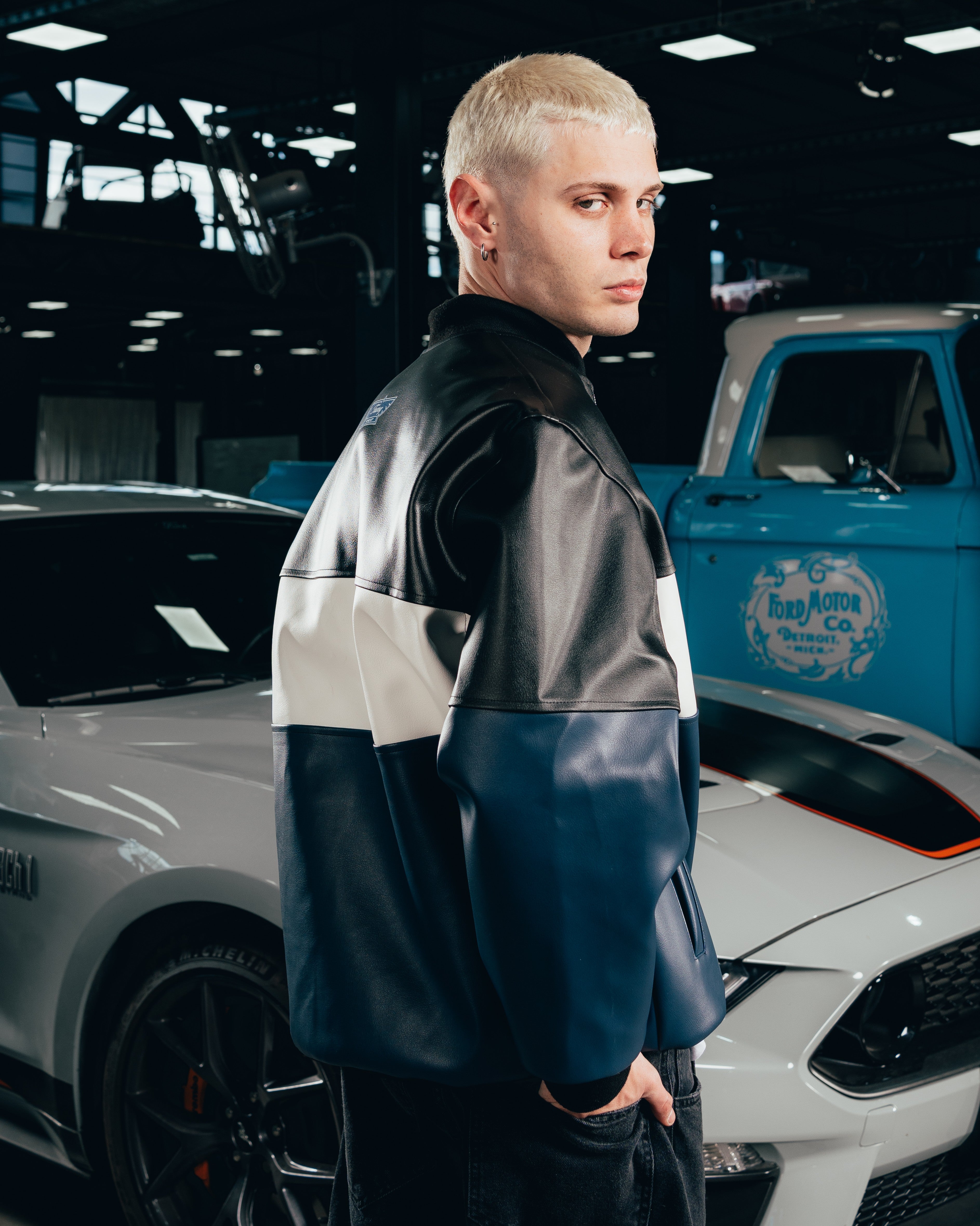 CAMPERA ECO-CUERO [ FORD ] CLASSIC COLORS