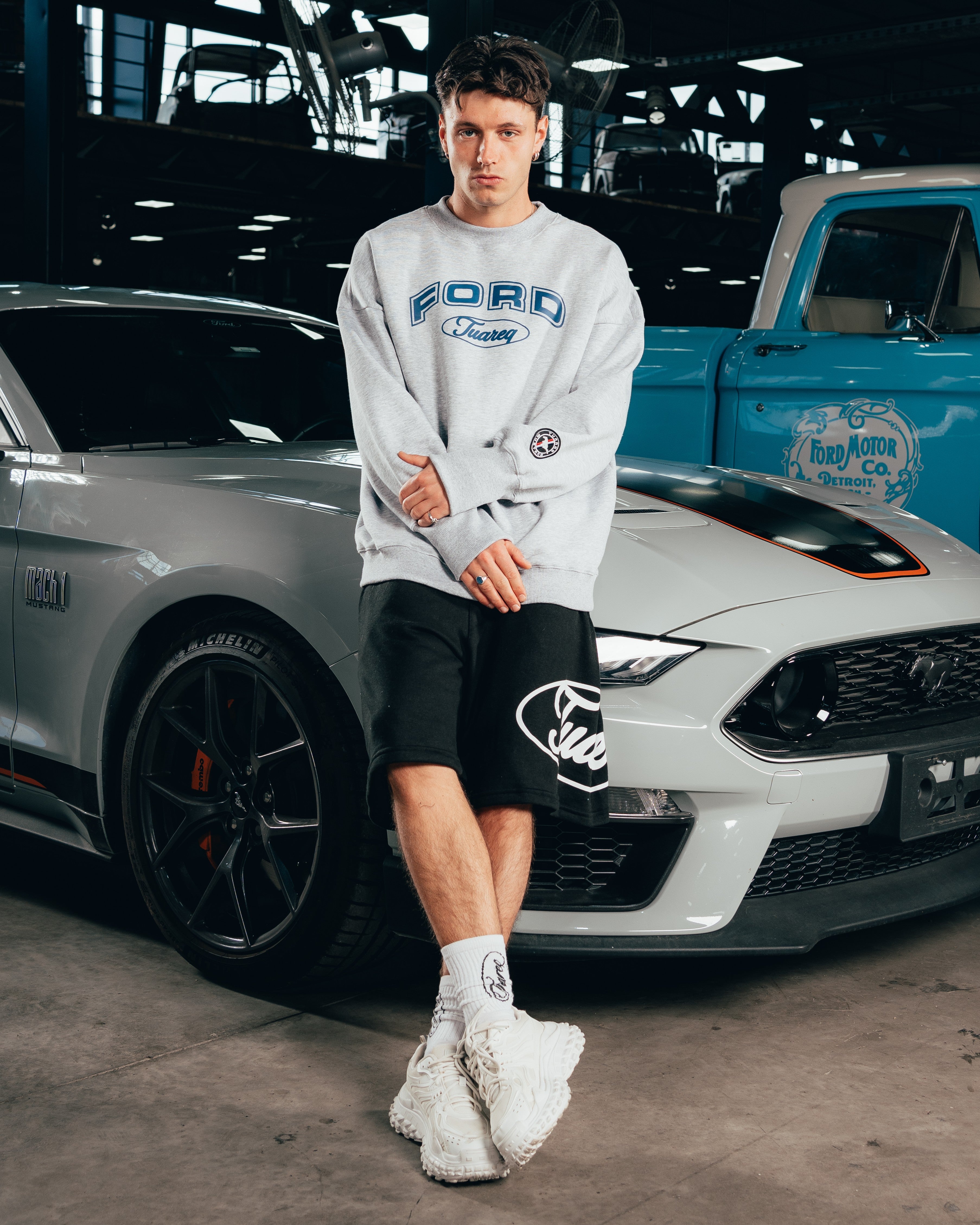 CREWNECK [ FORD ] UNIVERSITY GREY