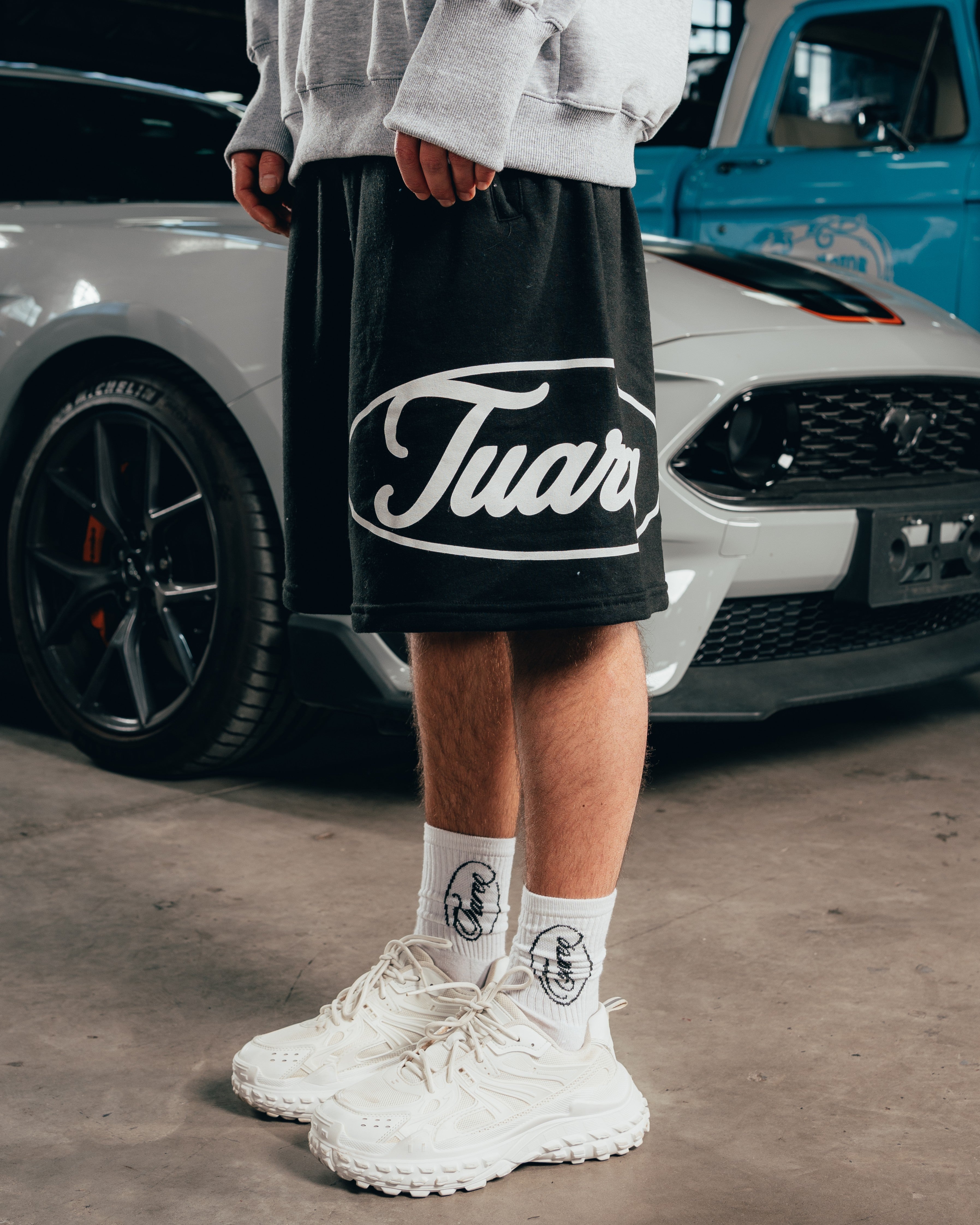 SHORT OVERSIZED [ FORD ] OVALO BLACK