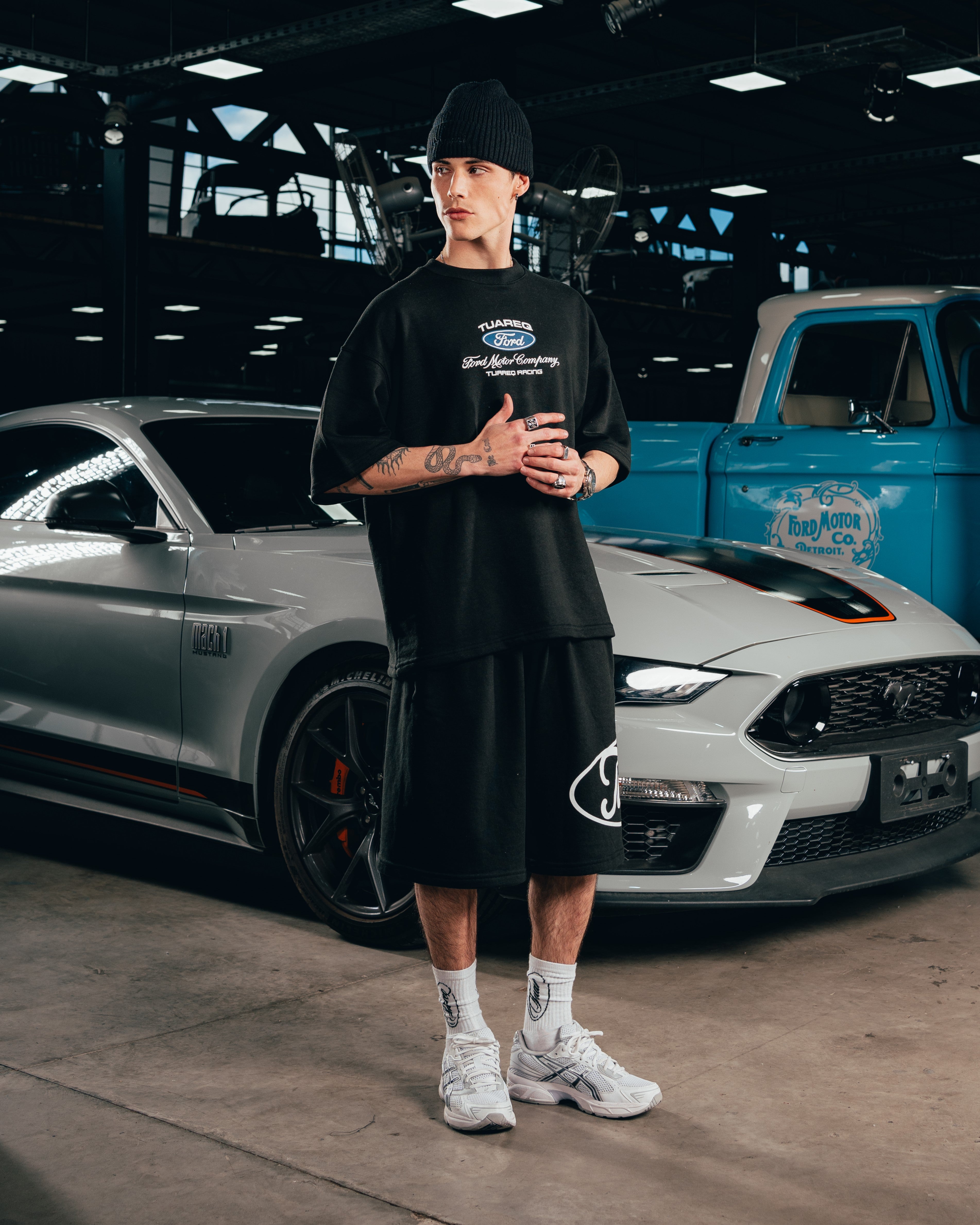 SHORT OVERSIZED [ FORD ] OVALO BLACK