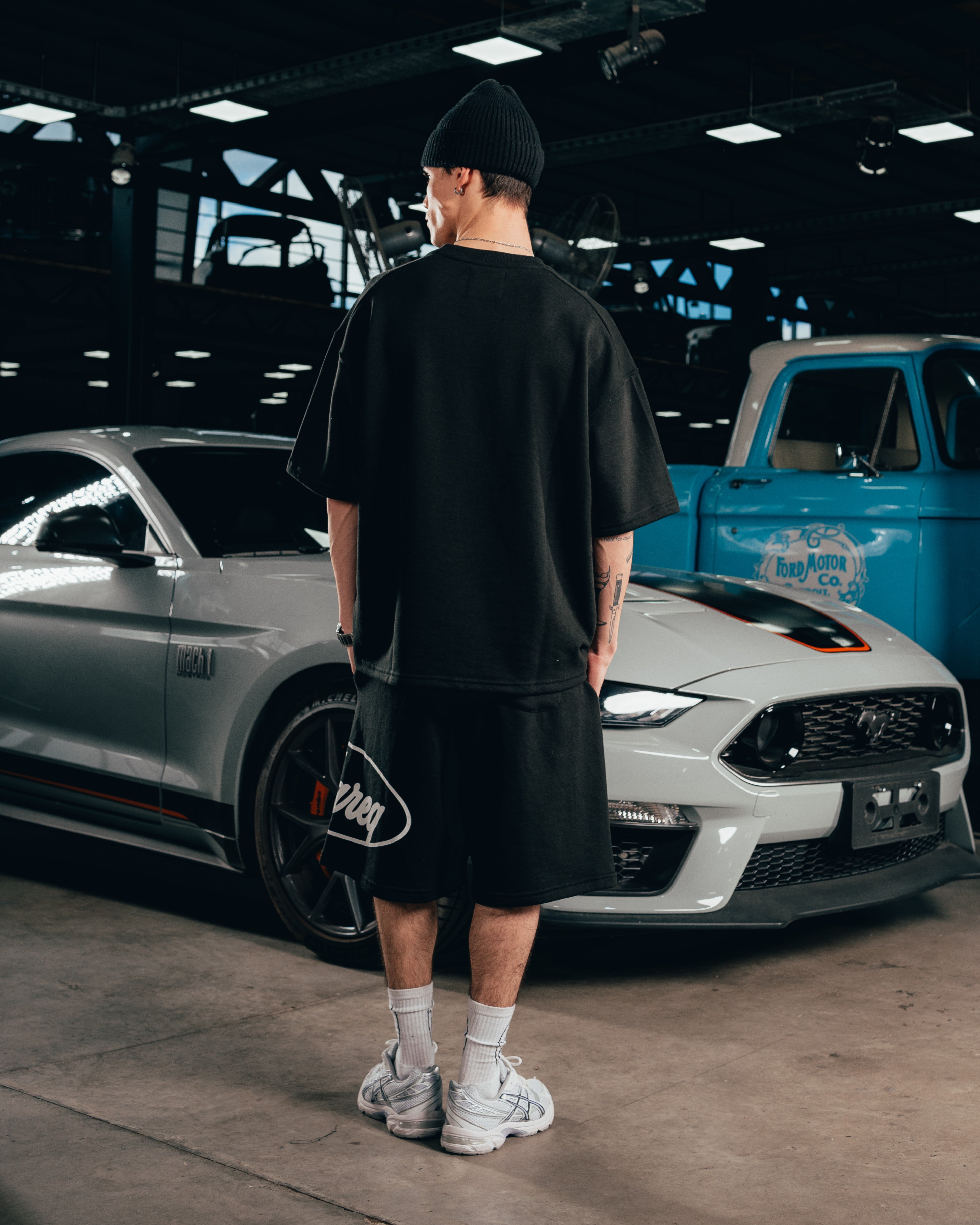 SHORT OVERSIZED [ FORD ] OVALO BLACK