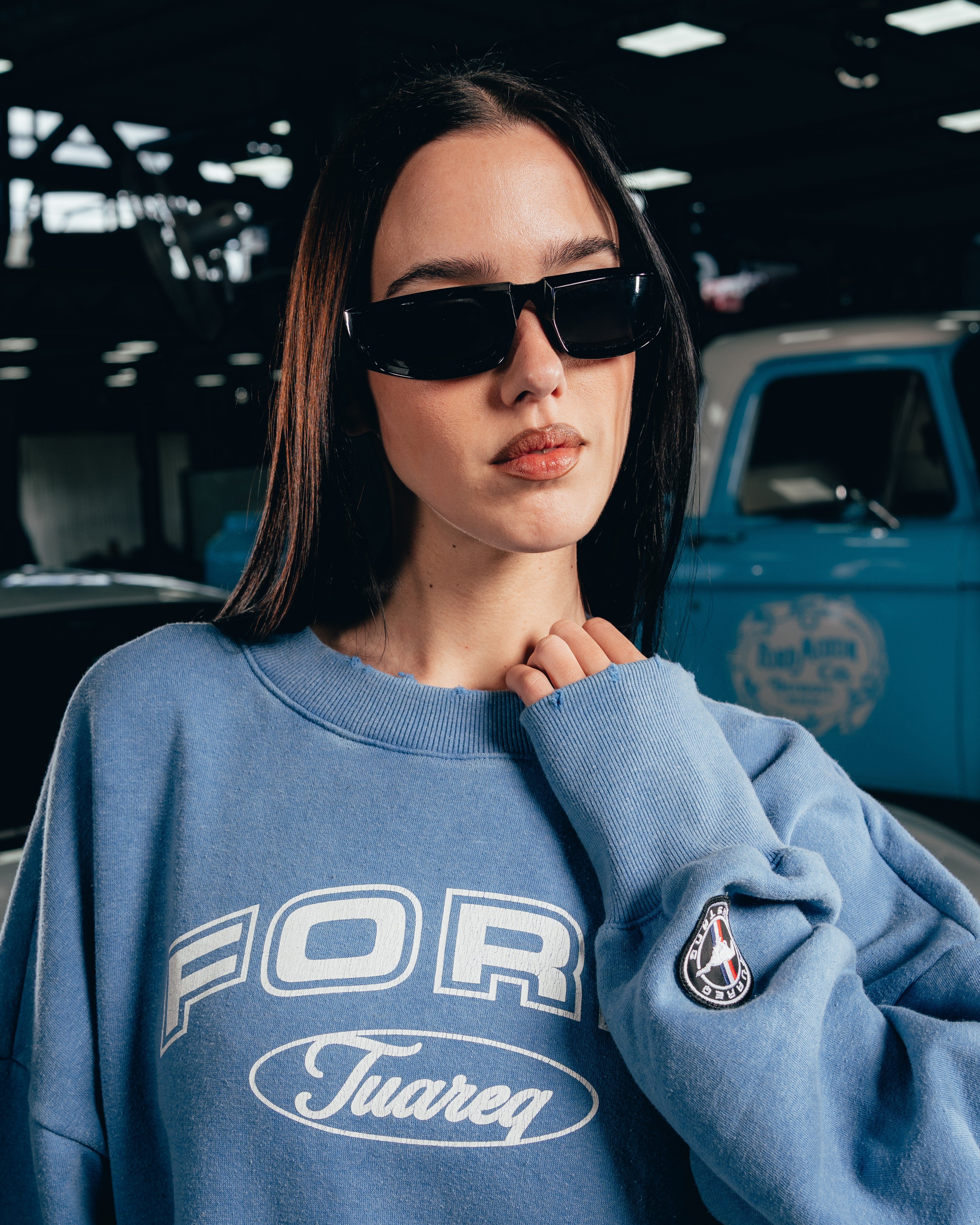 CREWNECK [ FORD ] UNIVERSITY ACID WASHED