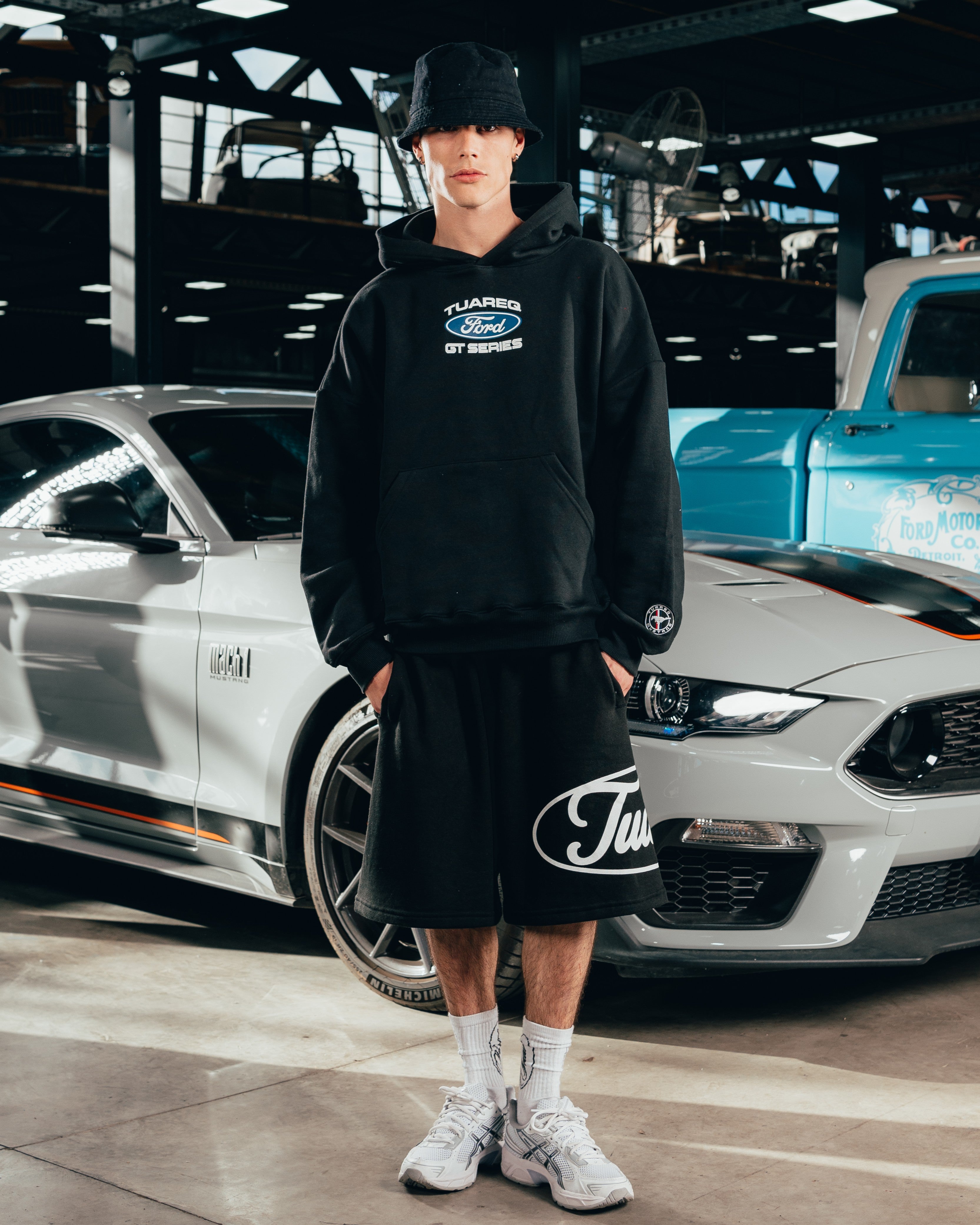 HOODIE EXTRAHEAVY [ FORD ] LOGO BLACK