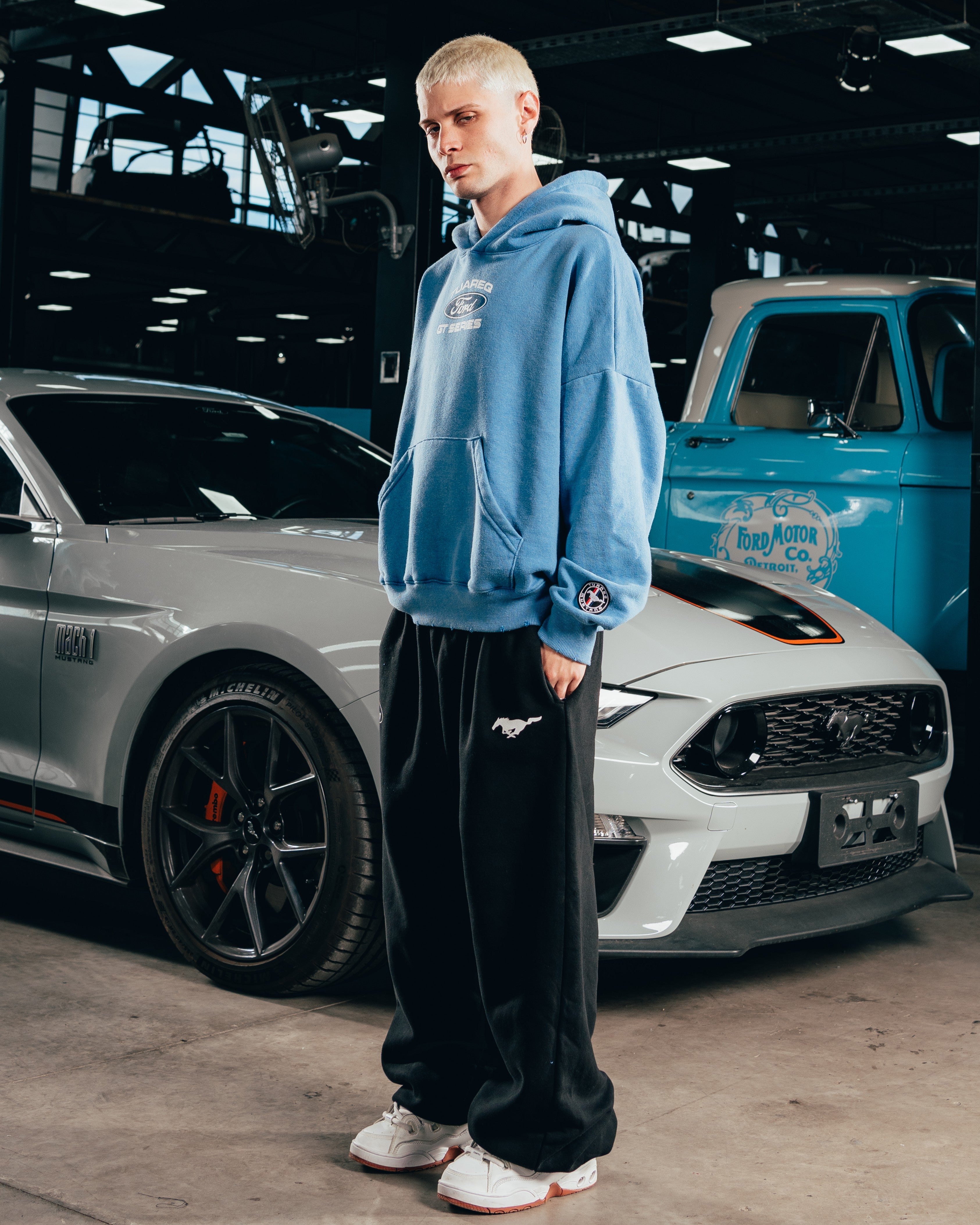 HOODIE EXTRAHEAVY [ FORD ] LOGO ACID WASHED