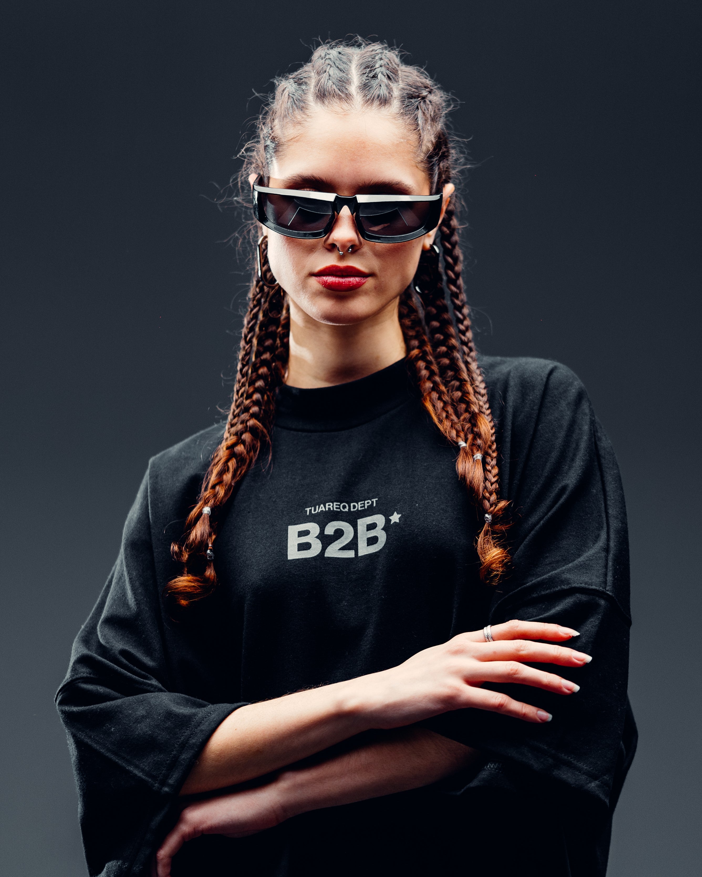 REMERA OVERSIZED [ B2B ] LOGO BLACK