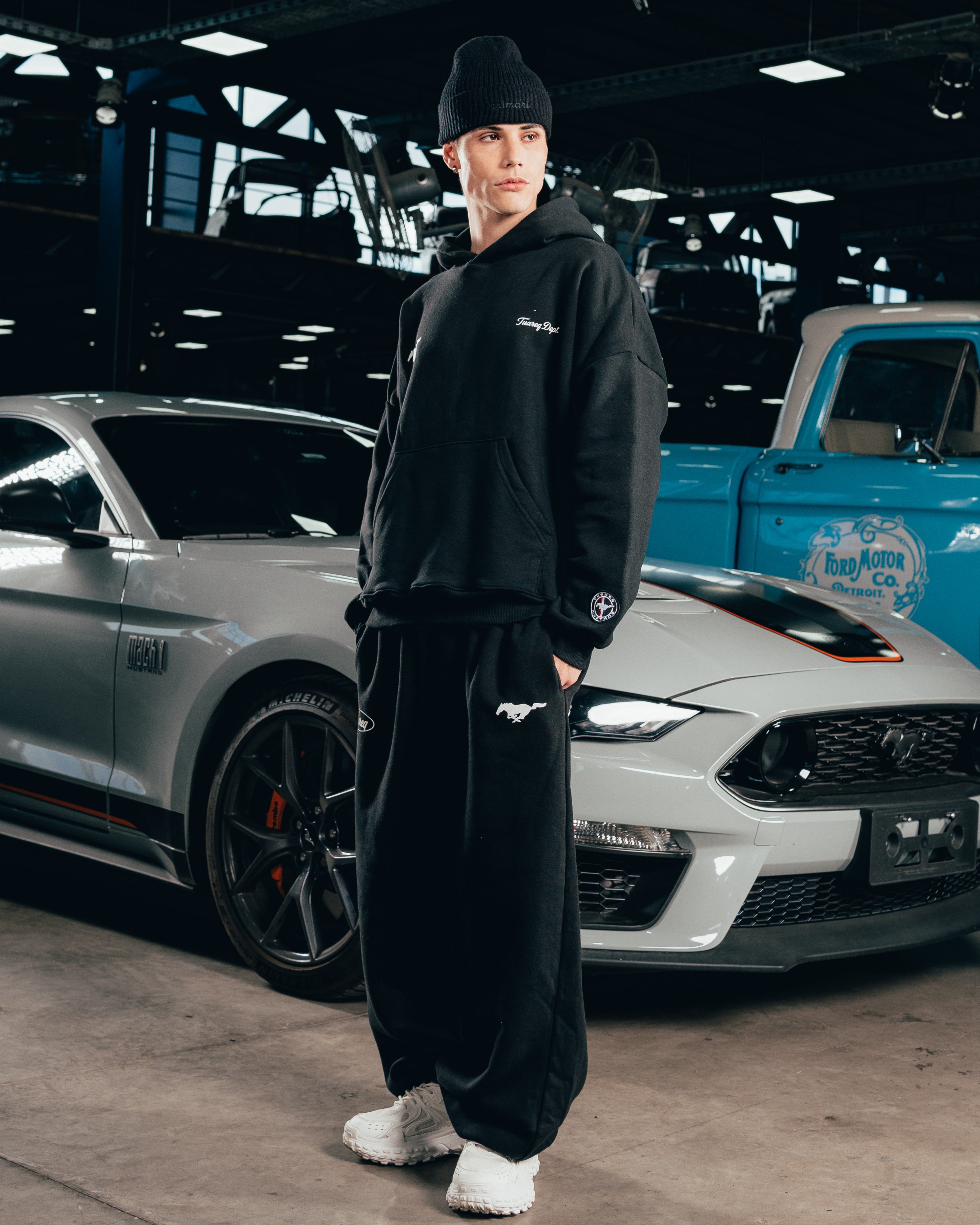 HOODIE EXTRAHEAVY [ FORD ] MUSTANG BLACK