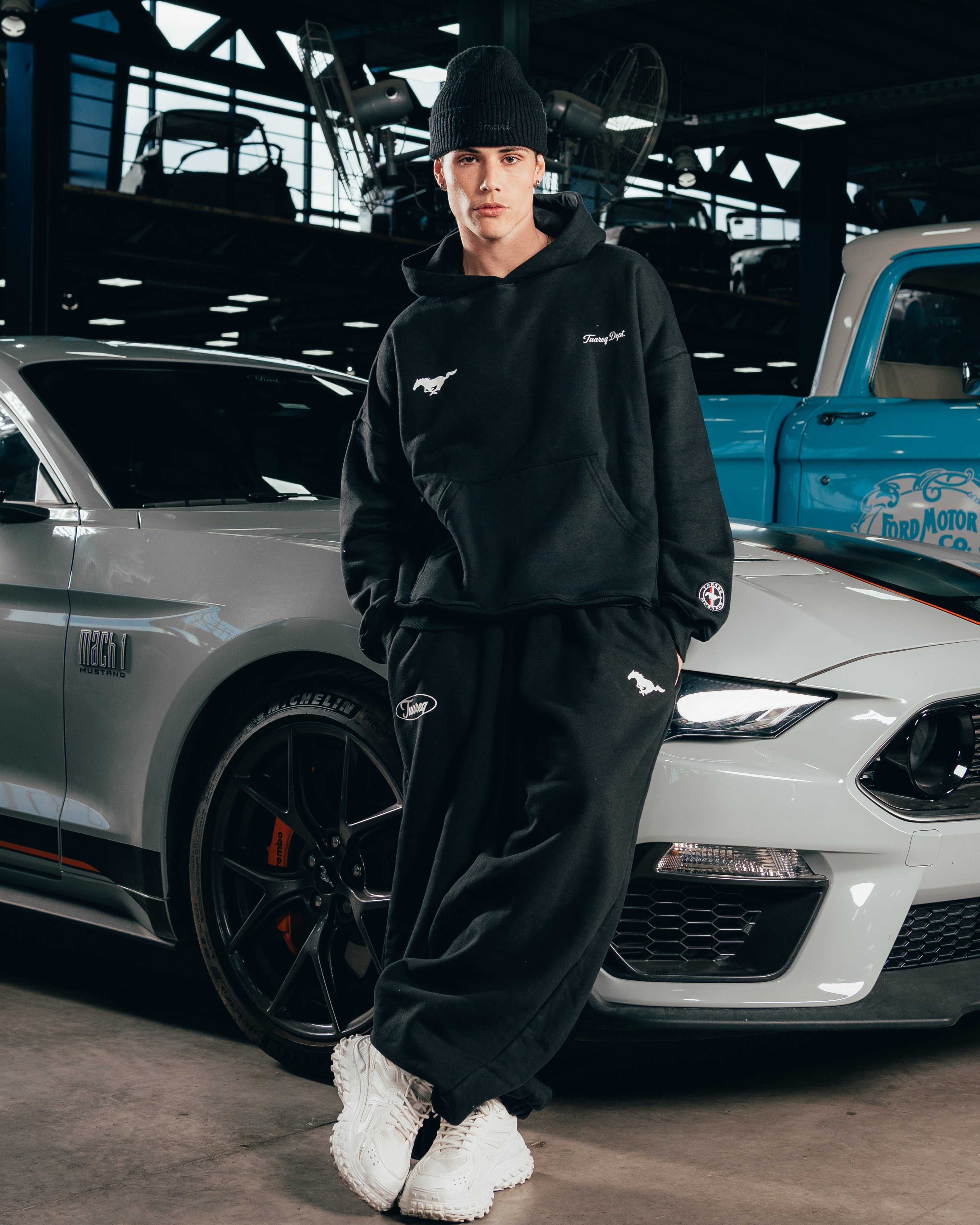 HOODIE EXTRAHEAVY [ FORD ] MUSTANG BLACK
