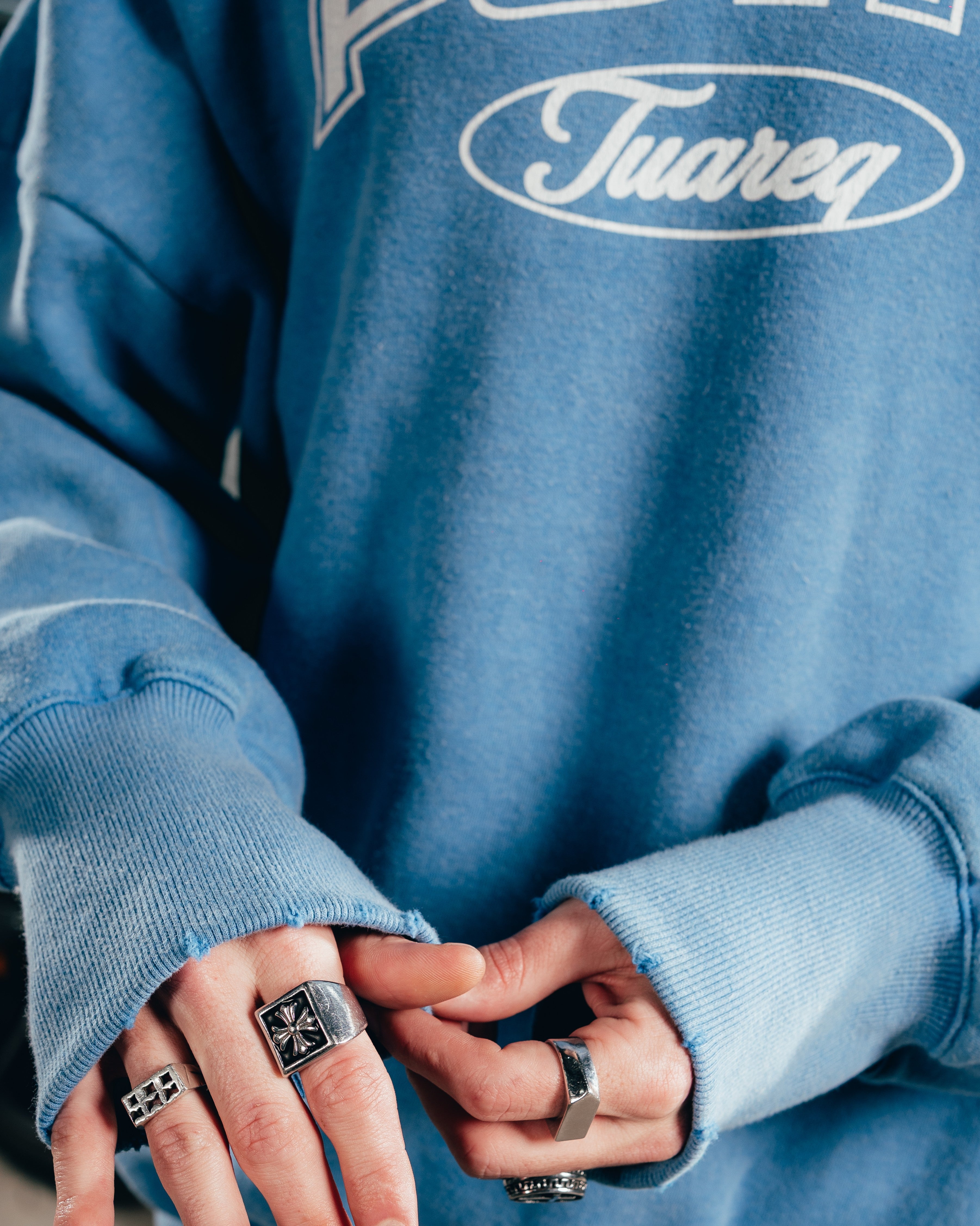 CREWNECK [ FORD ] UNIVERSITY ACID WASHED