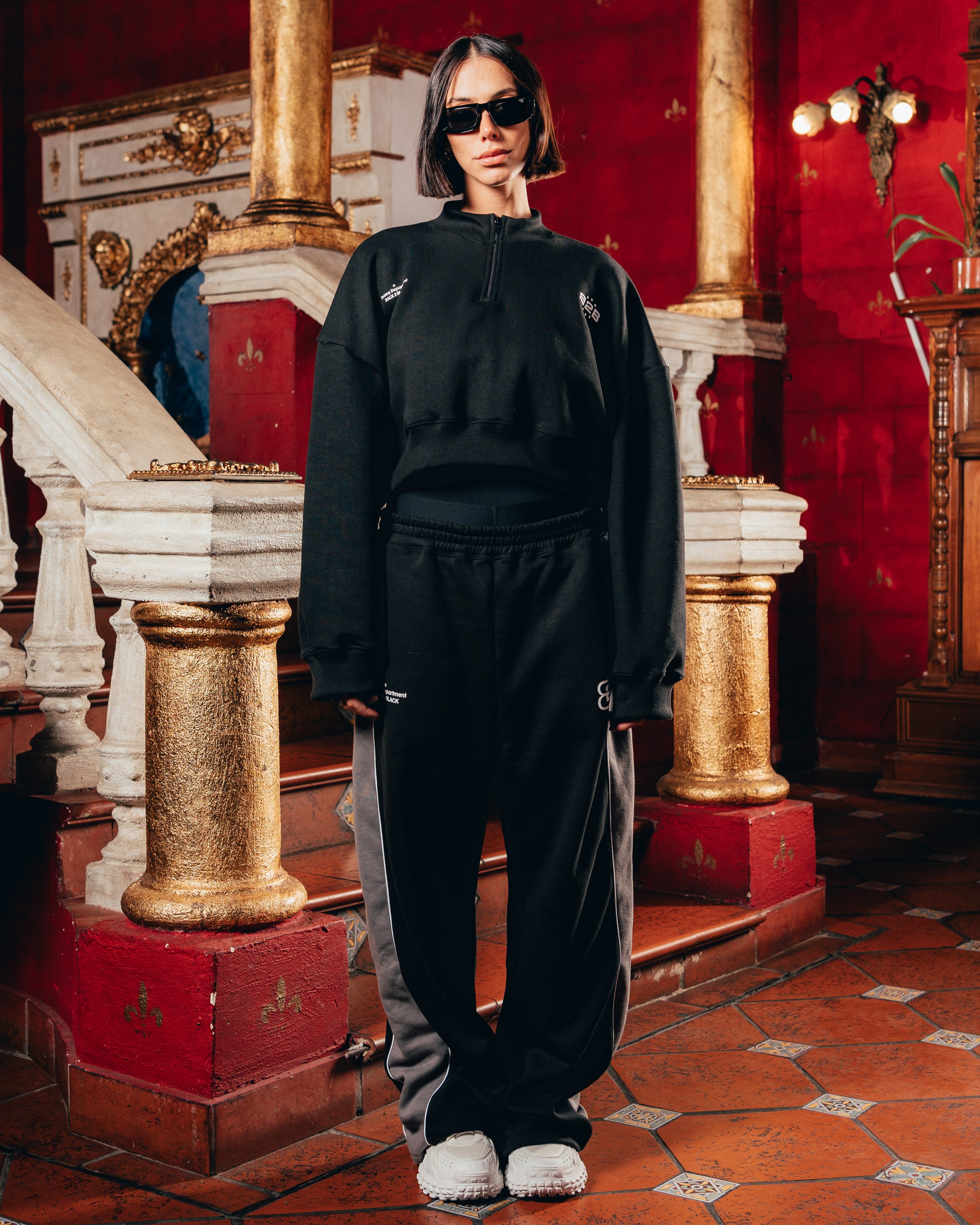 CROP MANGA LARGA [ B2B ] BLACK