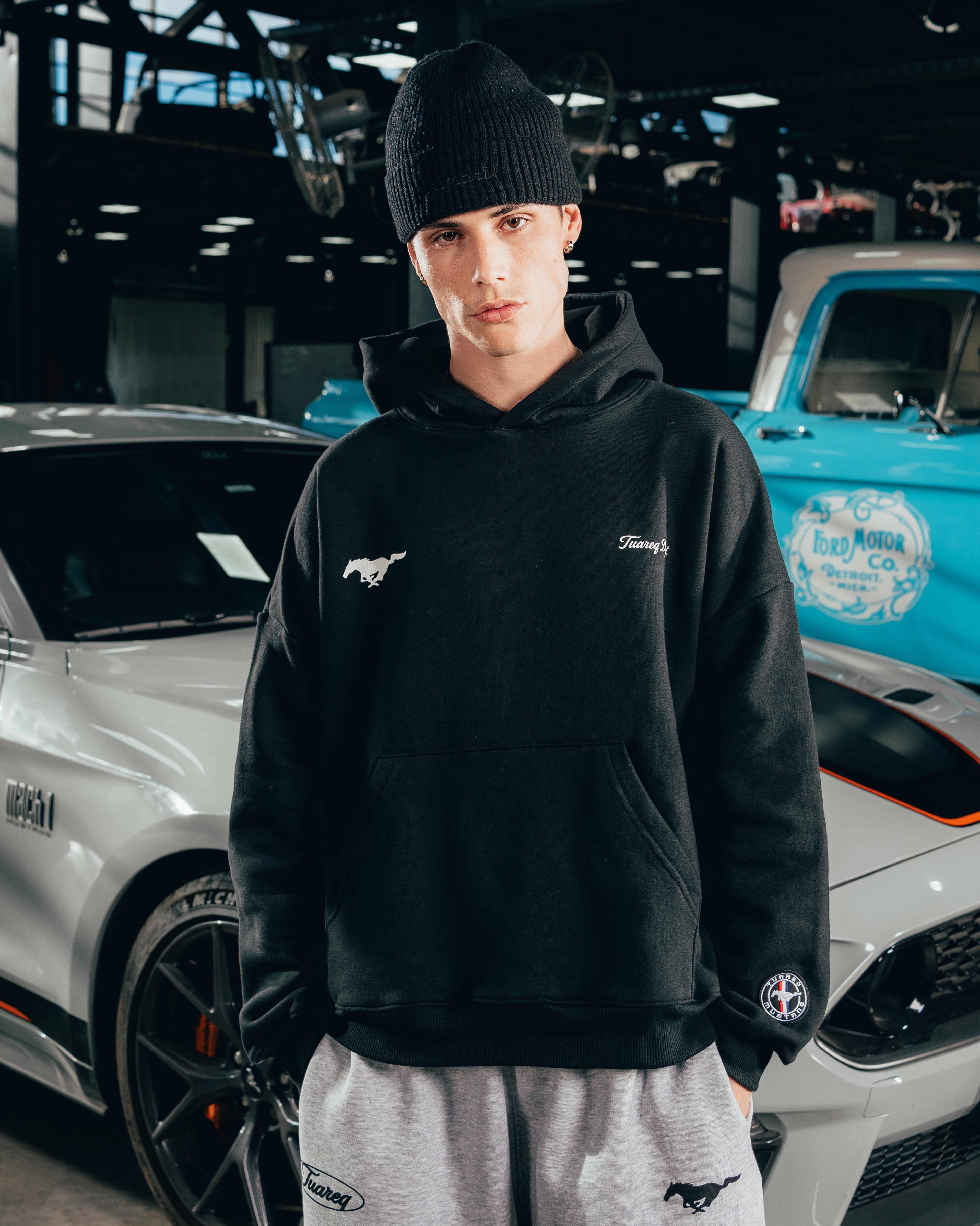 HOODIE EXTRAHEAVY [ FORD ] MUSTANG BLACK