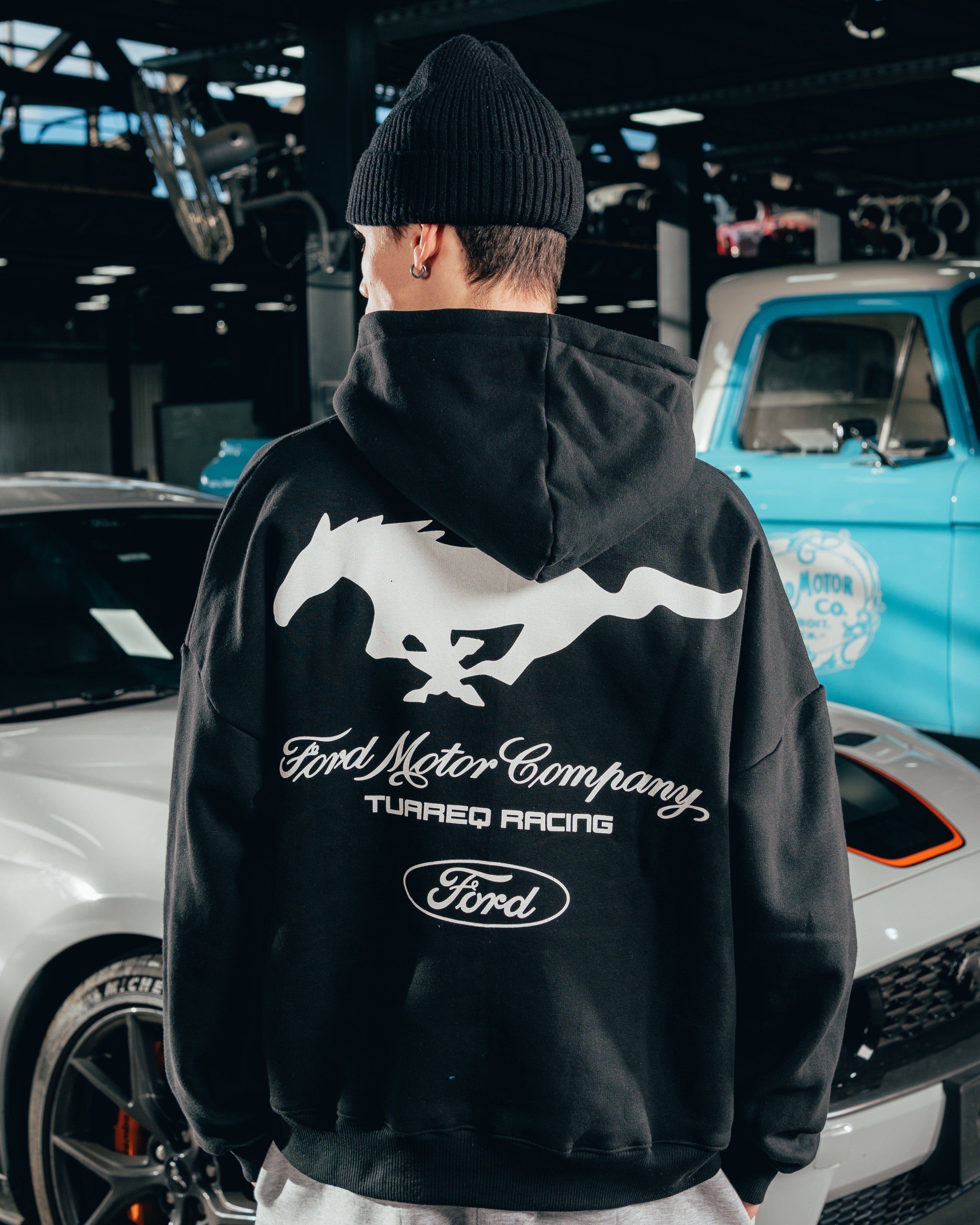 HOODIE EXTRAHEAVY [ FORD ] MUSTANG BLACK