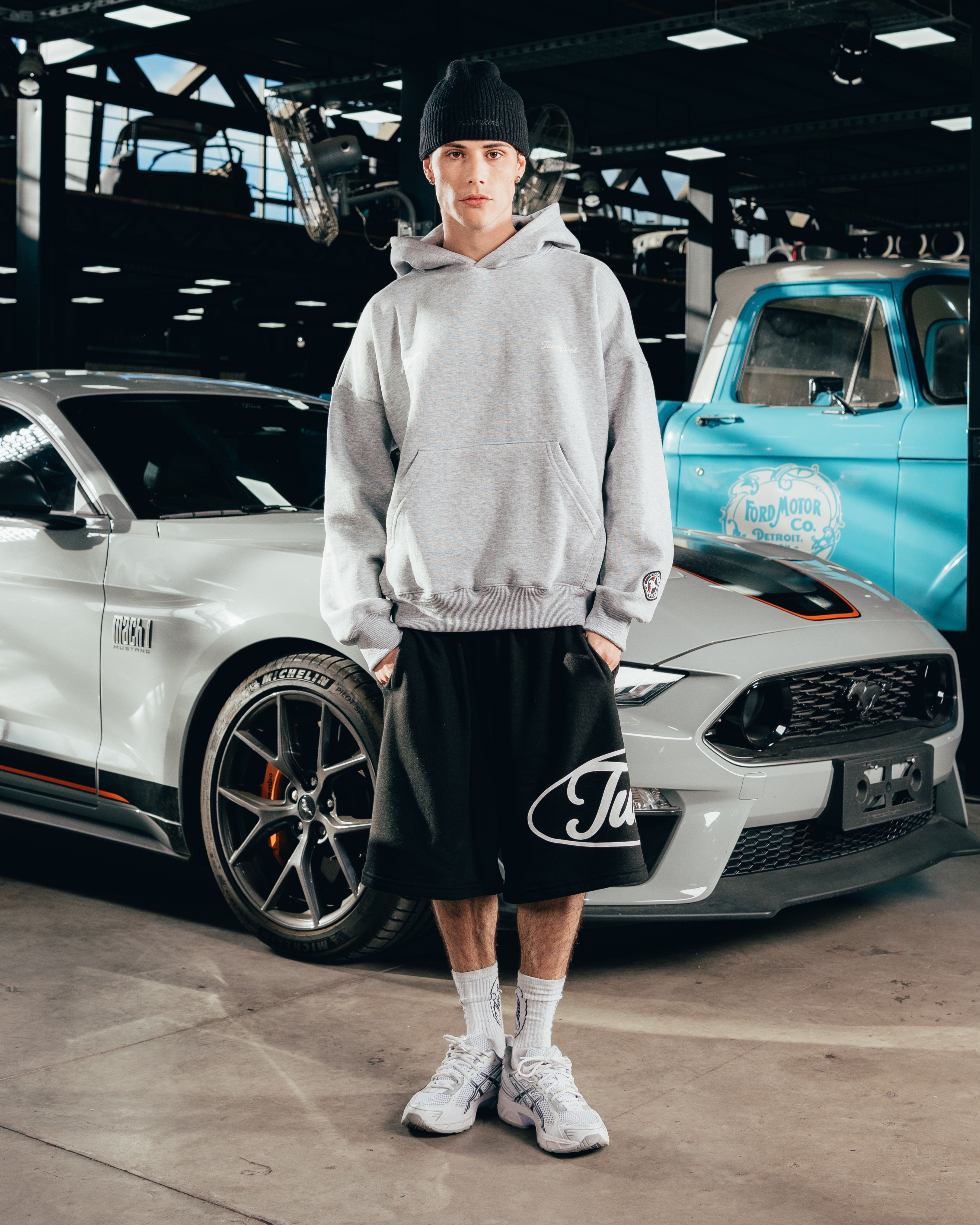 SHORT OVERSIZED [ FORD ] OVALO BLACK