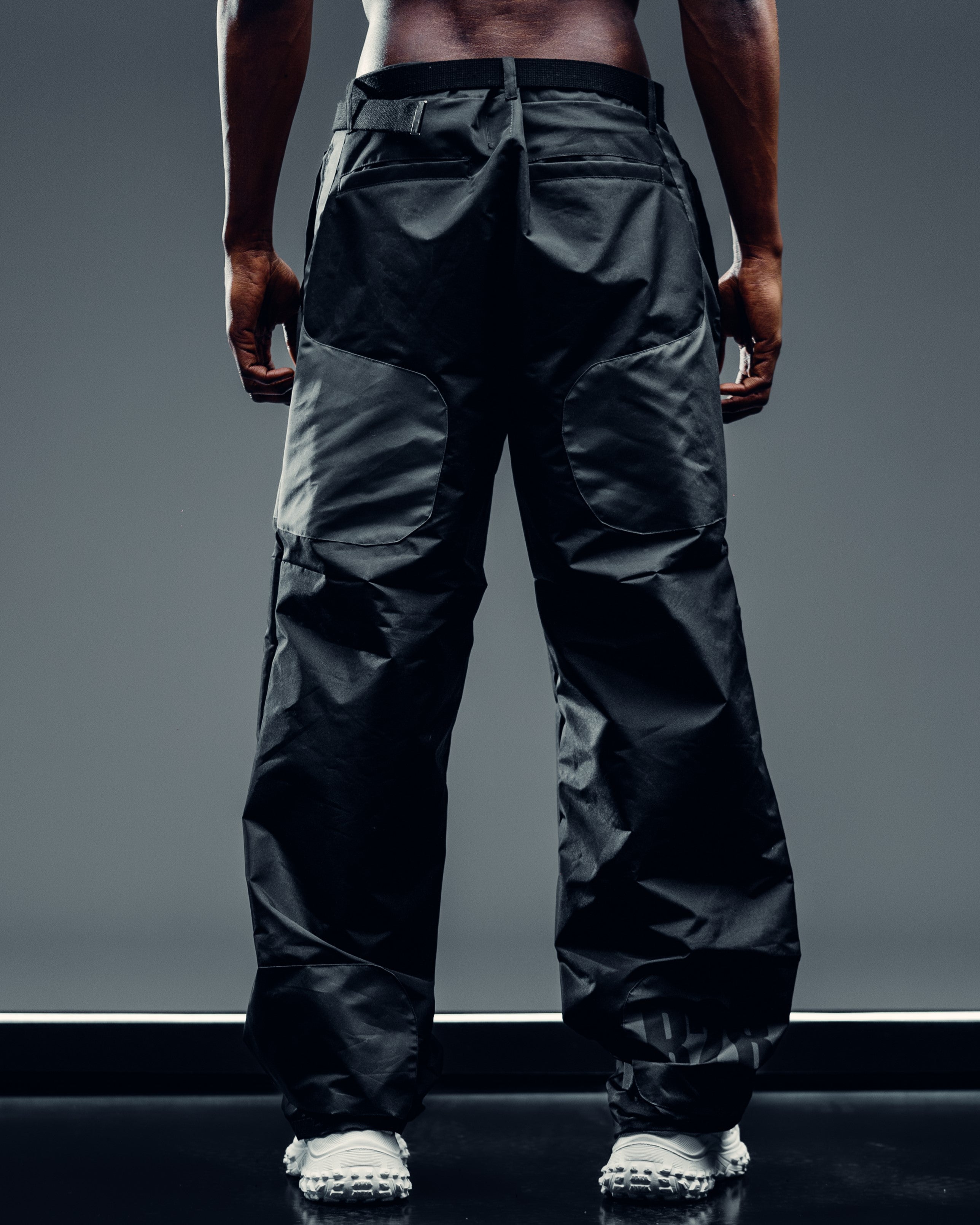 PARACHUTE CARGO PANTS [ B2B ] BLACK & GREY