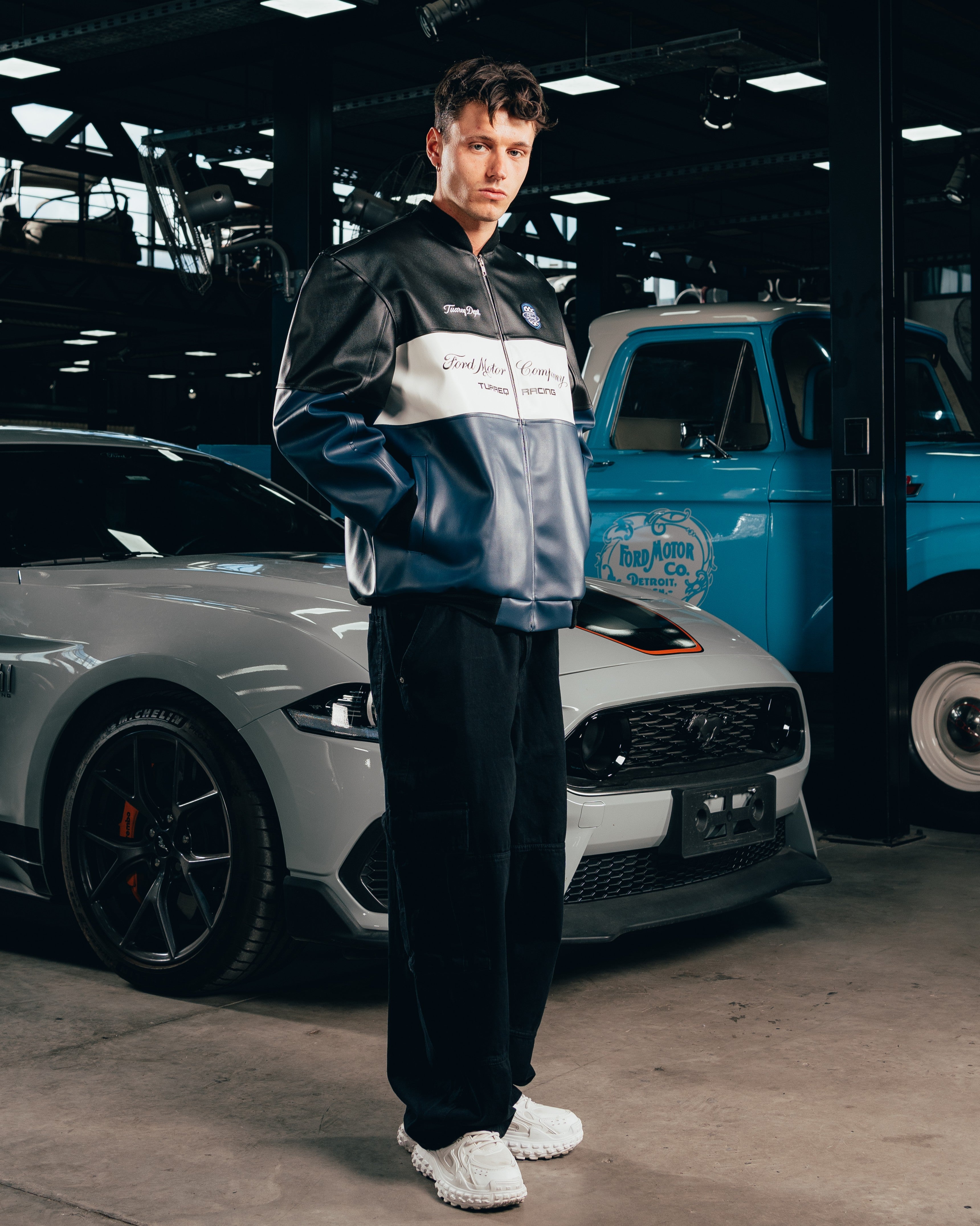 CAMPERA ECO-CUERO [ FORD ] CLASSIC COLORS