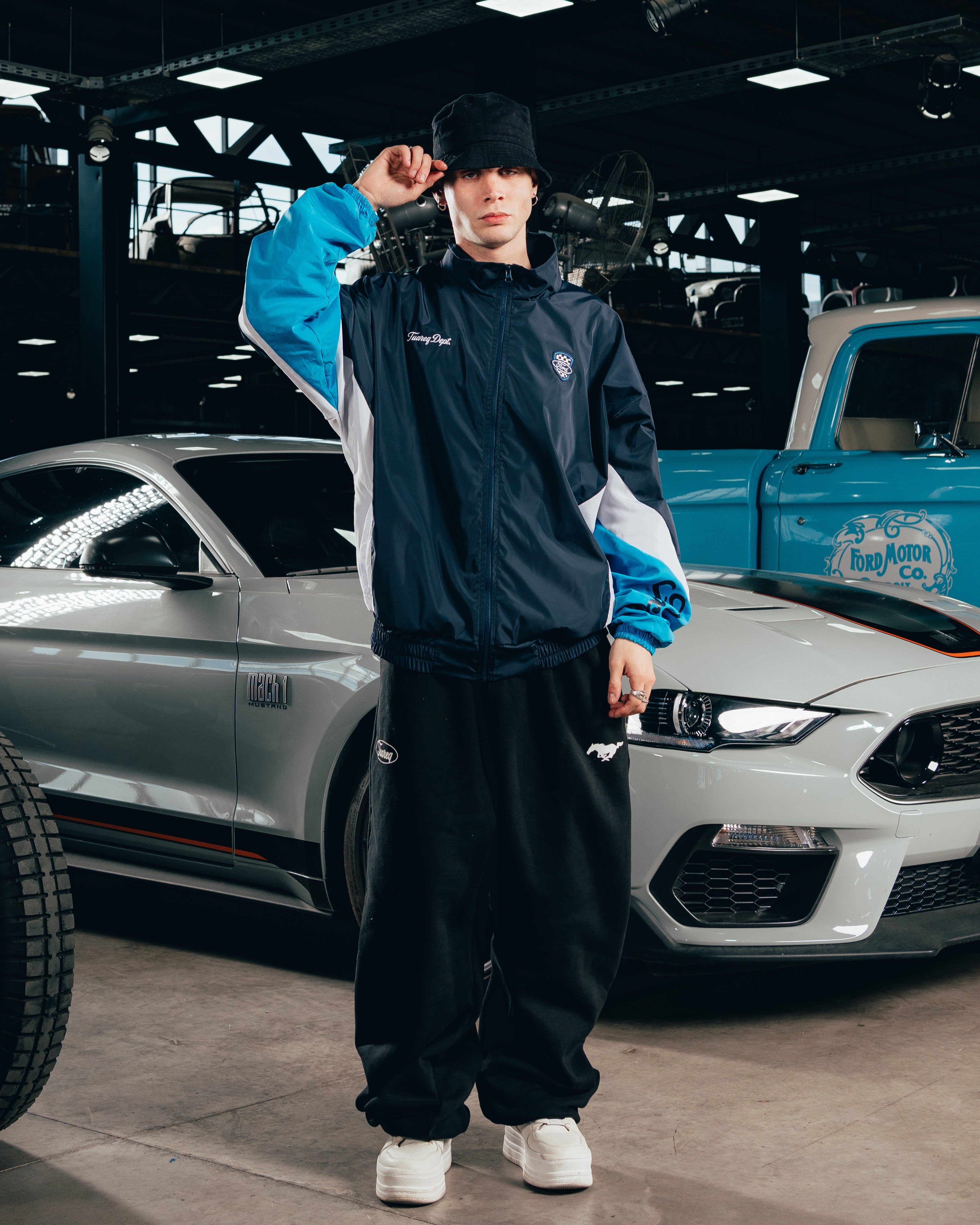CAMPERA DEPORTIVA ROMPEVIENTO [ FORD ] BICOLOR BLUE