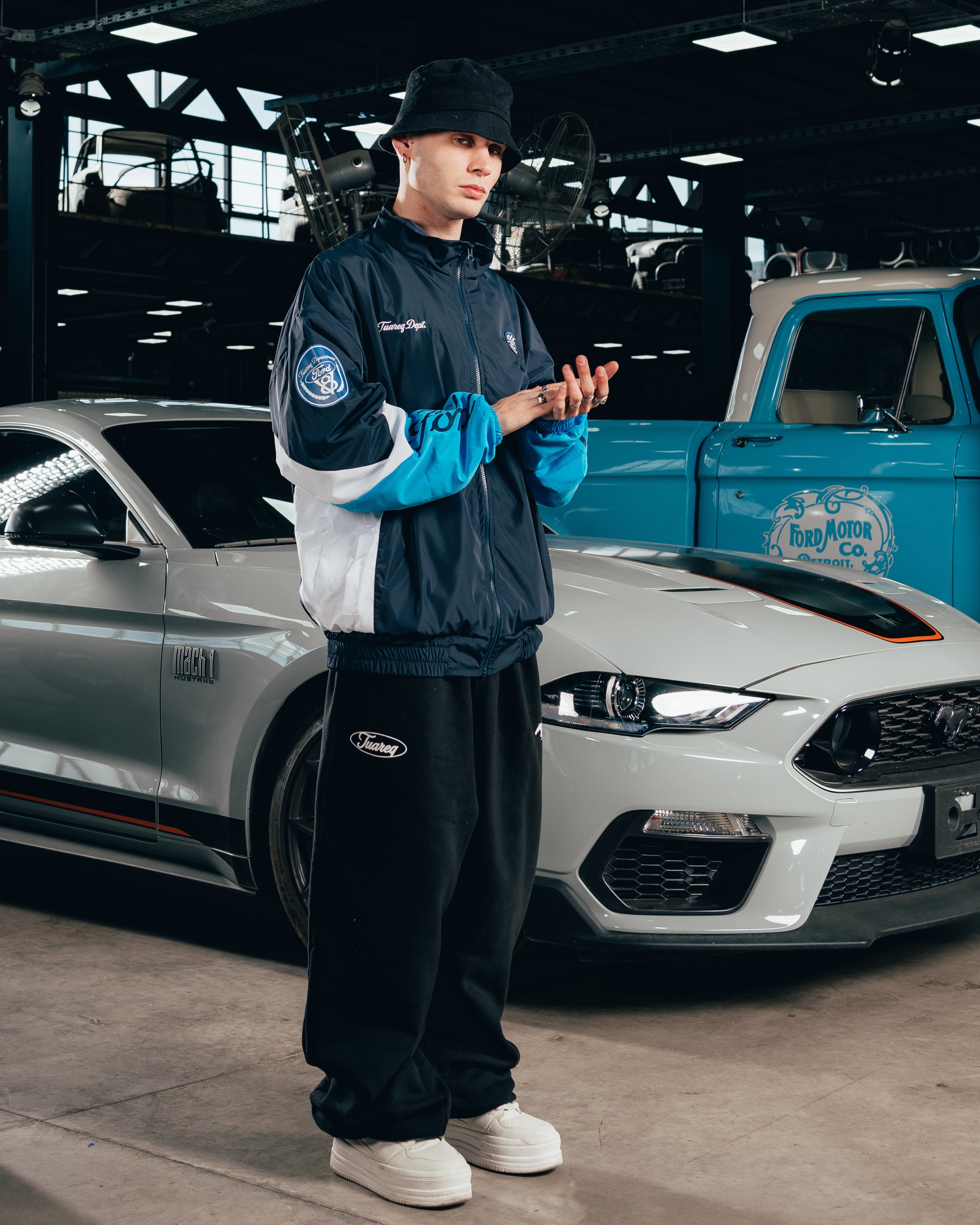 CAMPERA DEPORTIVA ROMPEVIENTO [ FORD ] BICOLOR BLUE