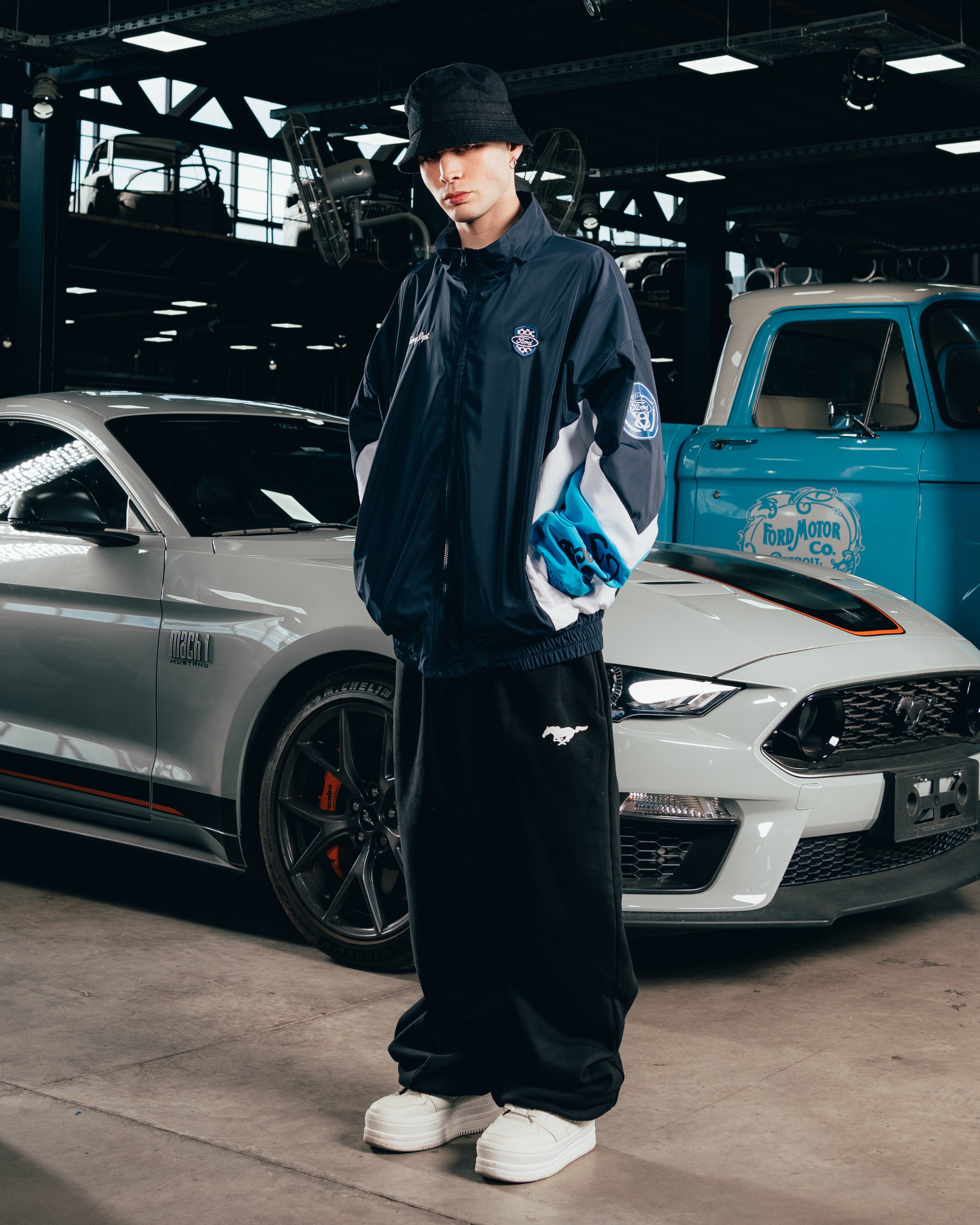 CAMPERA DEPORTIVA ROMPEVIENTO [ FORD ] BICOLOR BLUE