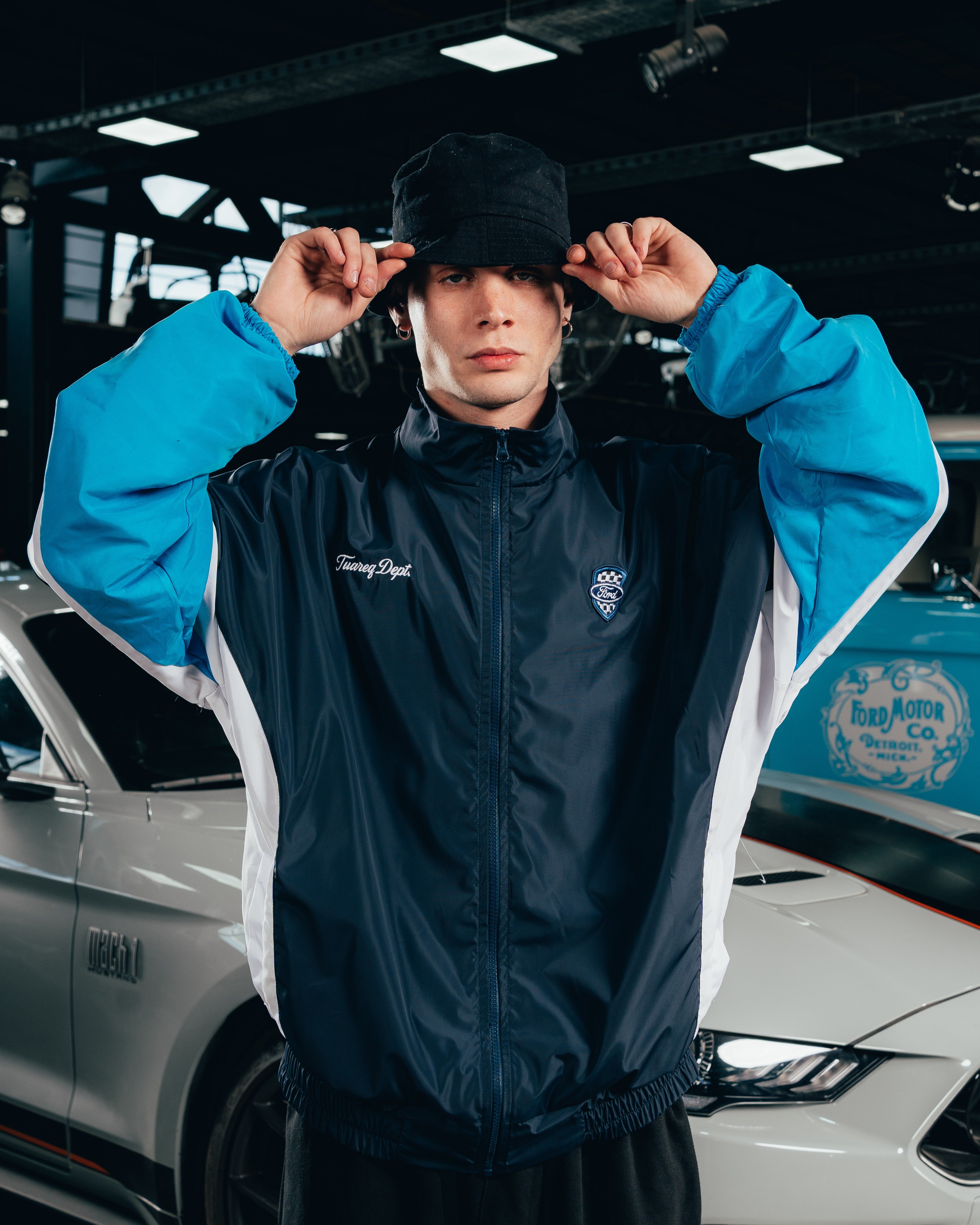 CAMPERA DEPORTIVA ROMPEVIENTO [ FORD ] BICOLOR BLUE