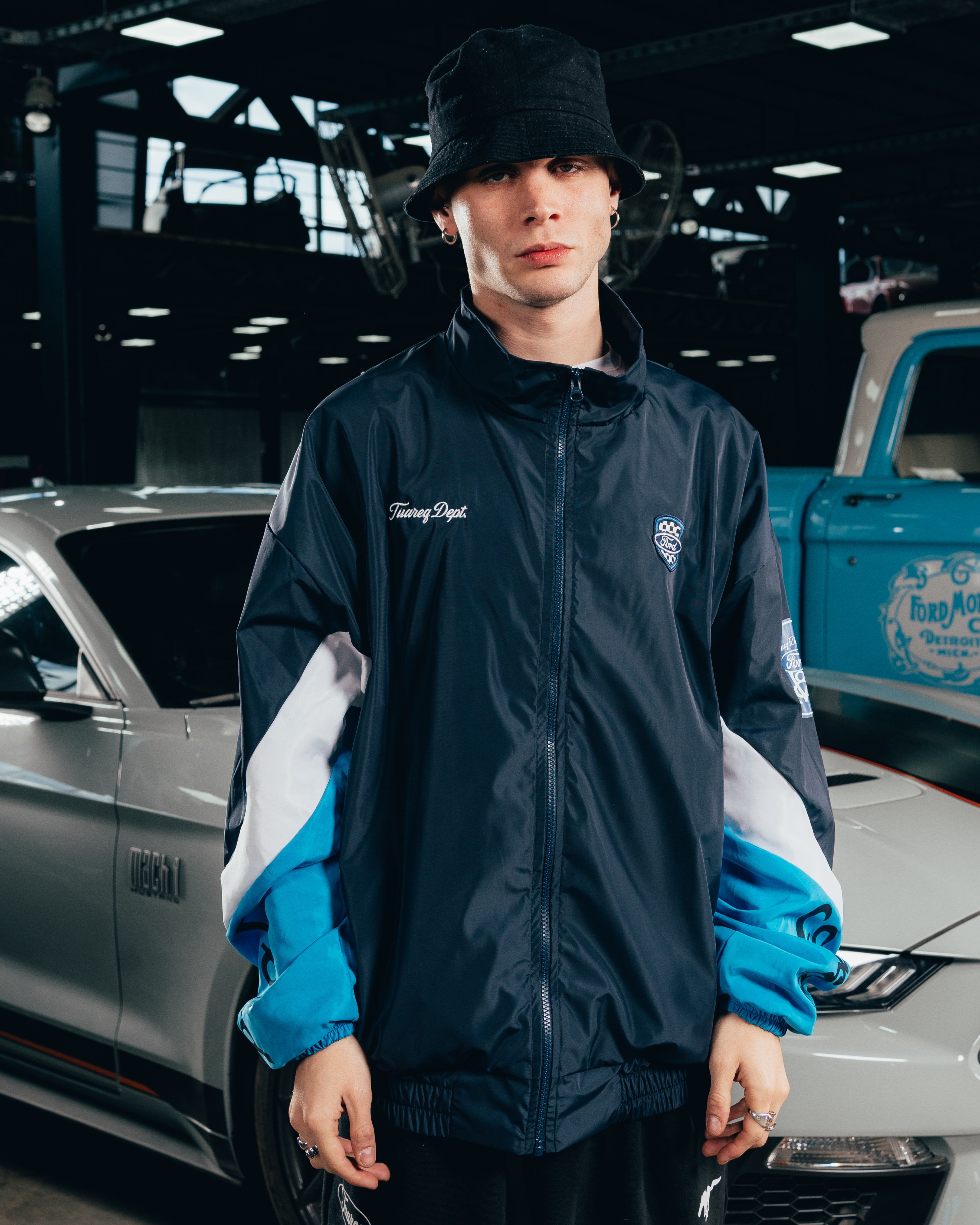 CAMPERA DEPORTIVA ROMPEVIENTO [ FORD ] BICOLOR BLUE