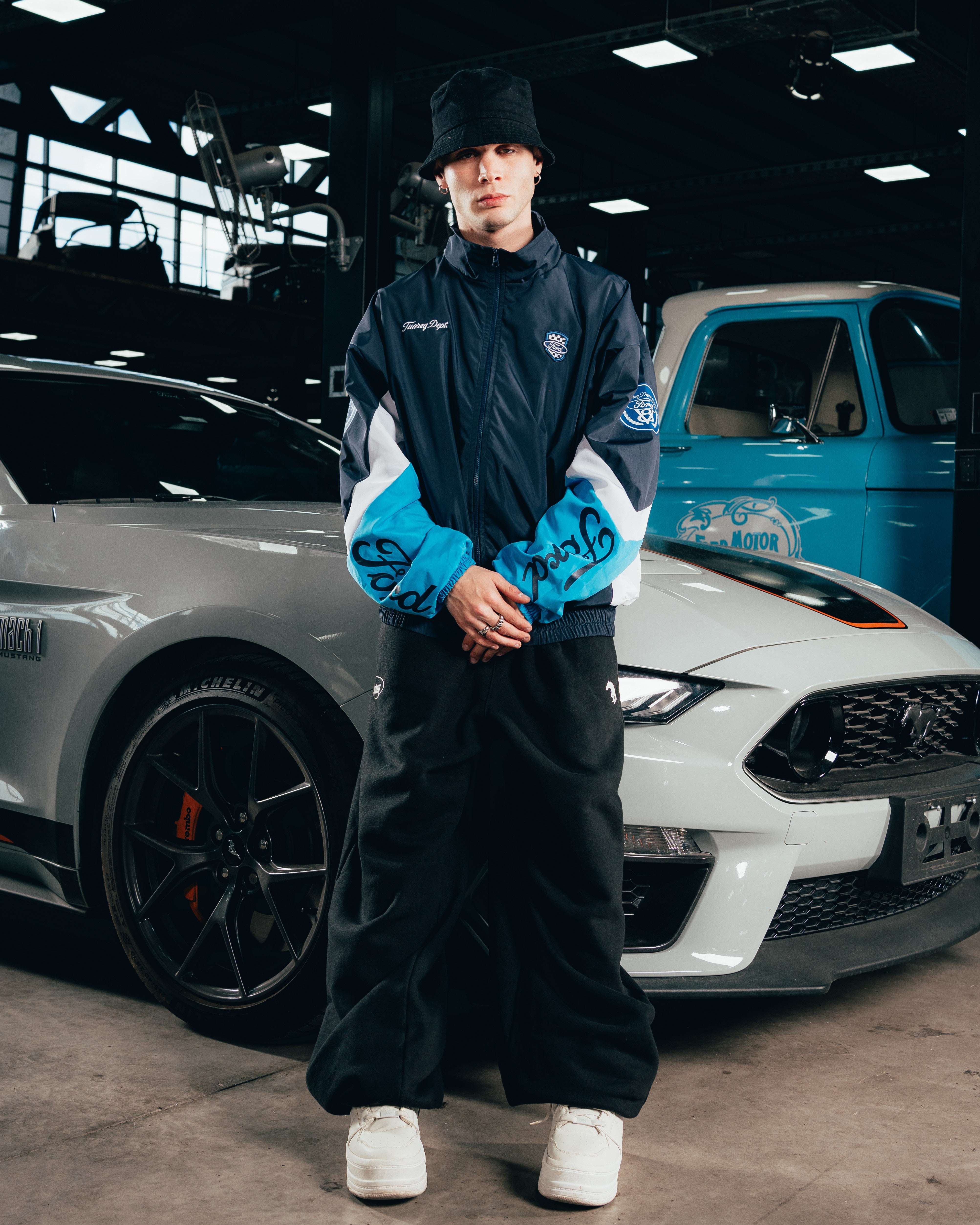 CAMPERA DEPORTIVA ROMPEVIENTO [ FORD ] BICOLOR BLUE