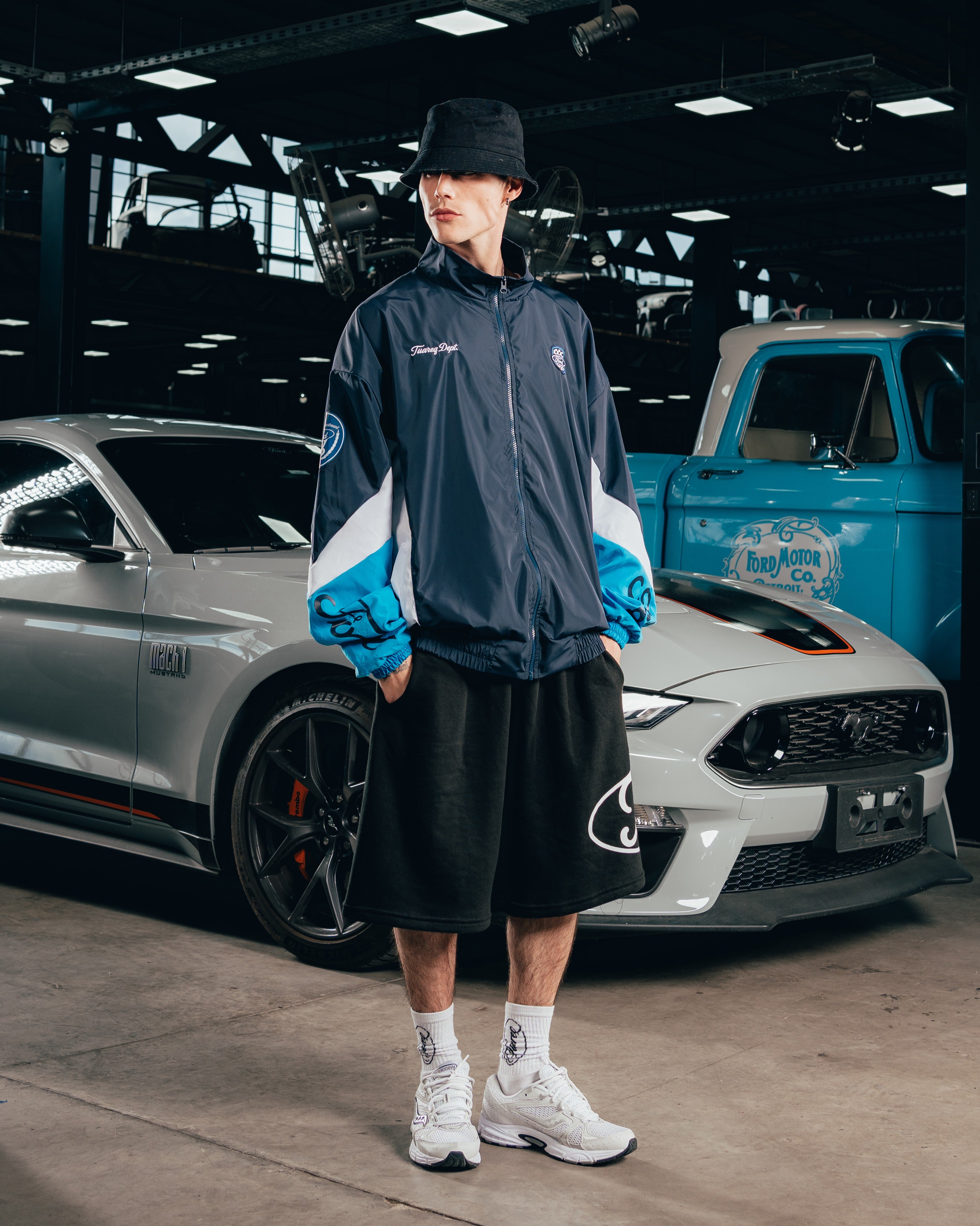 CAMPERA DEPORTIVA ROMPEVIENTO [ FORD ] BICOLOR BLUE