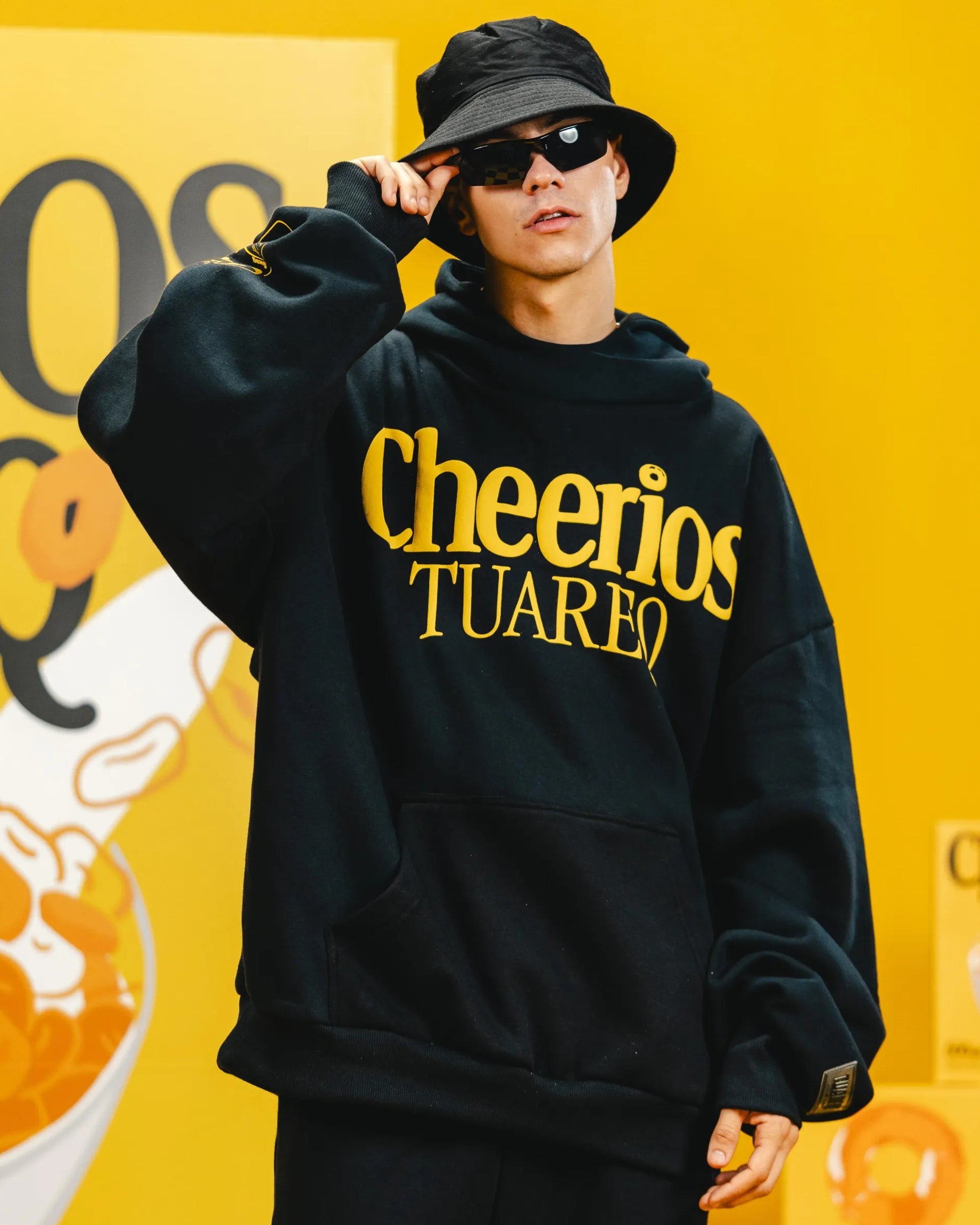 HOODIE OVERSIZED [ CHEERIOS BLACK ]