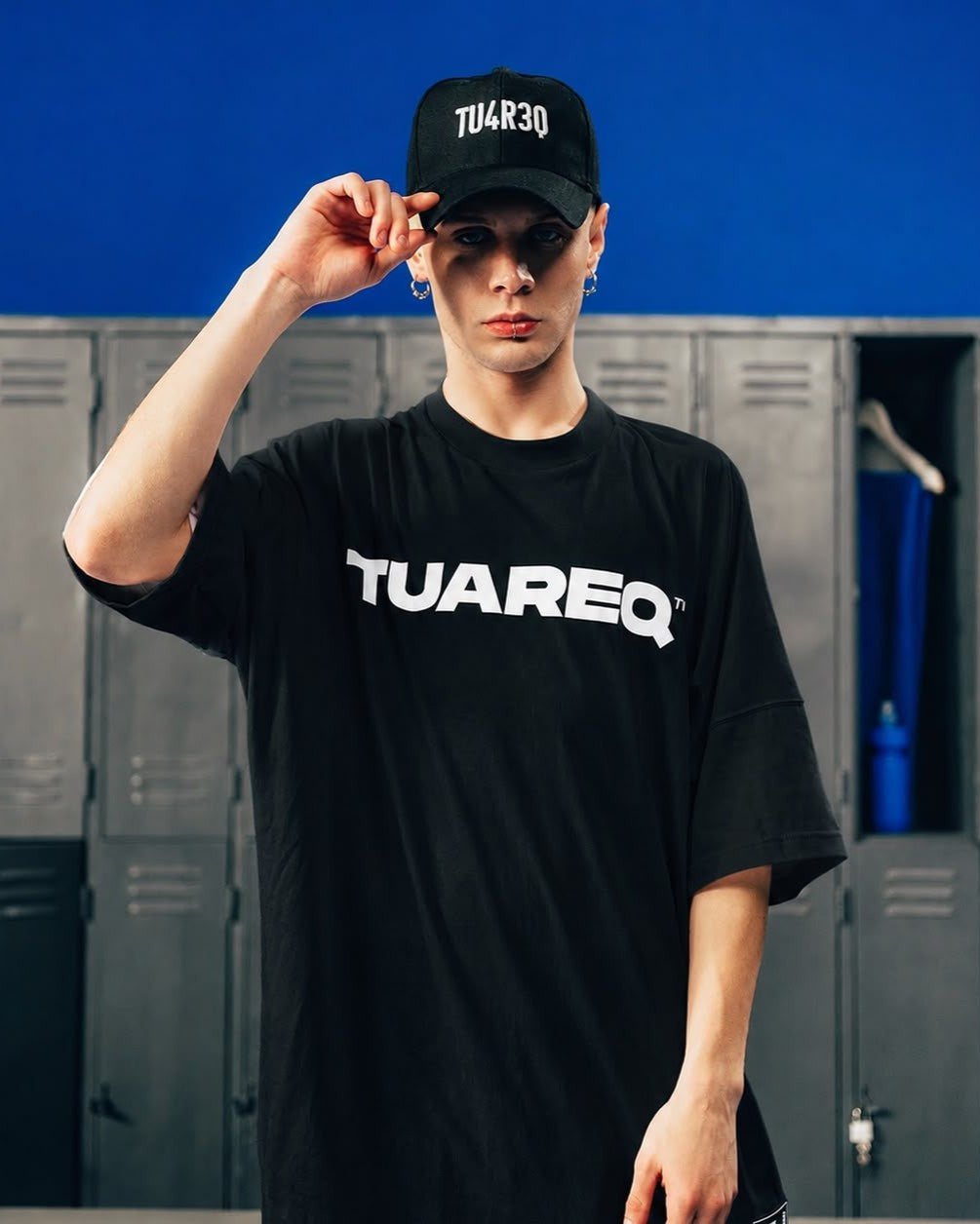REMERA OVERSIZED [ EGIPTO ] ISOLOGO BLACK